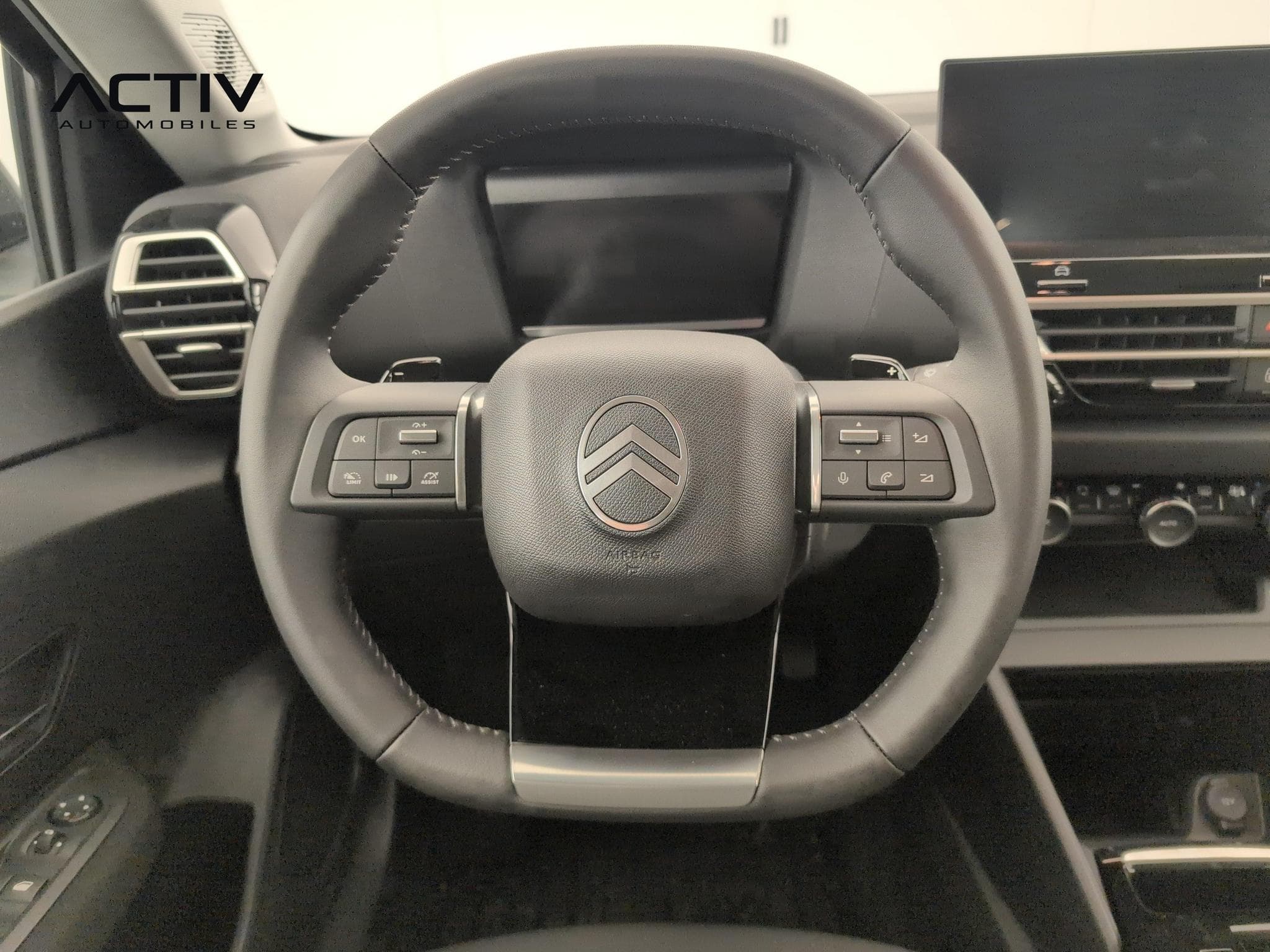 Citroën C4 Hybride 110 ch e-DCS6 You (2025) - Photo 14