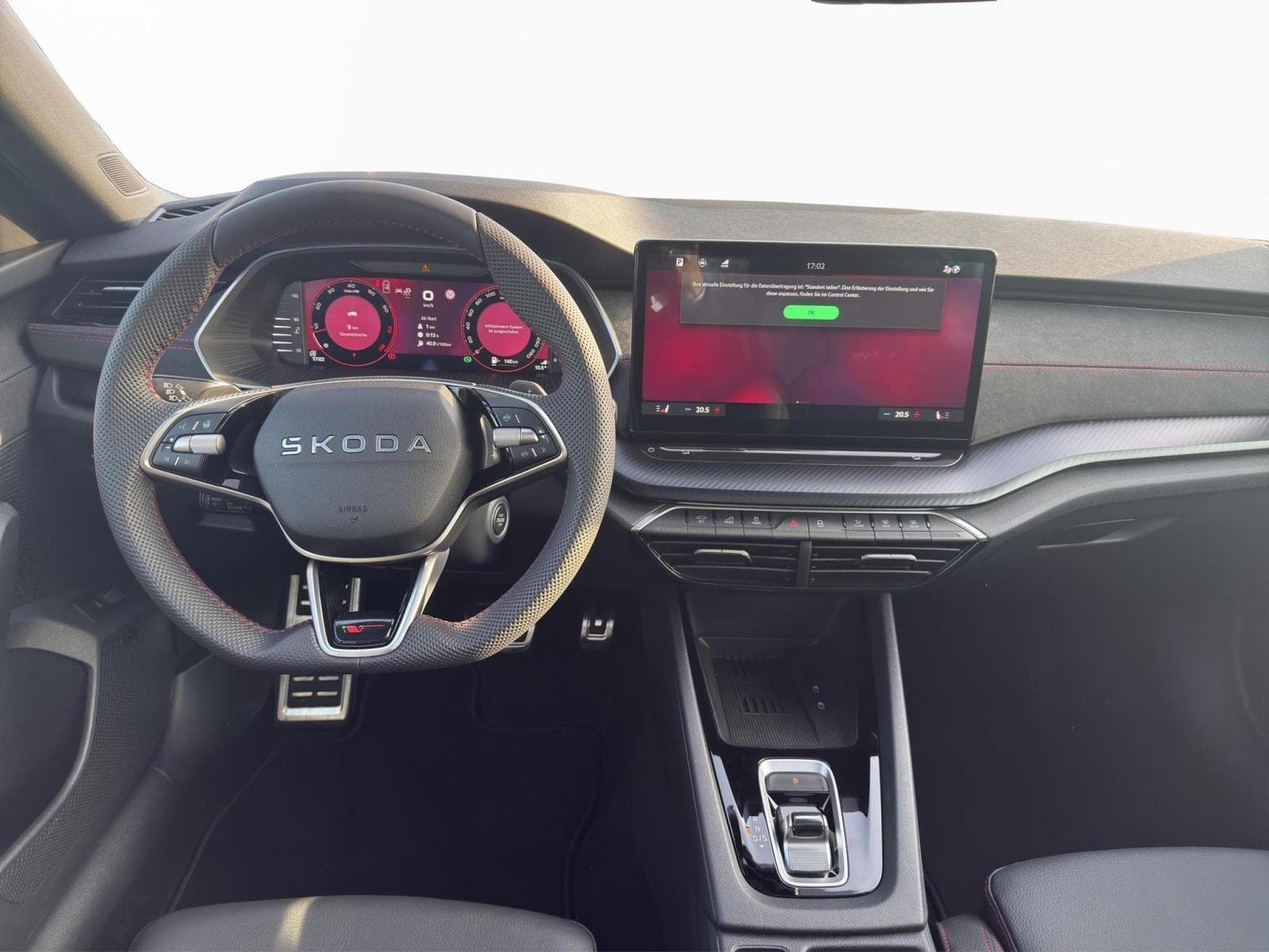 Skoda Octavia RS (2026) - Photo 8