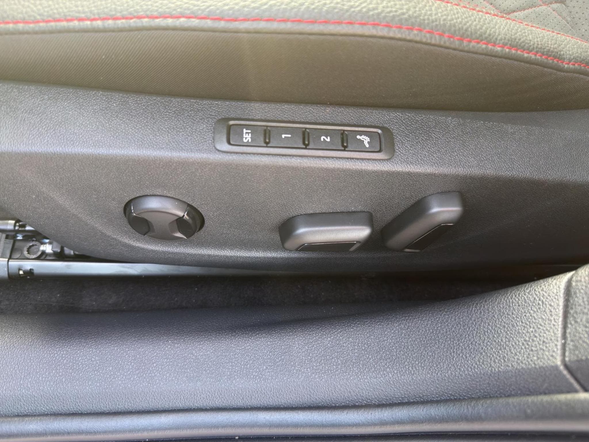 Skoda Octavia RS (2026) - Photo 19