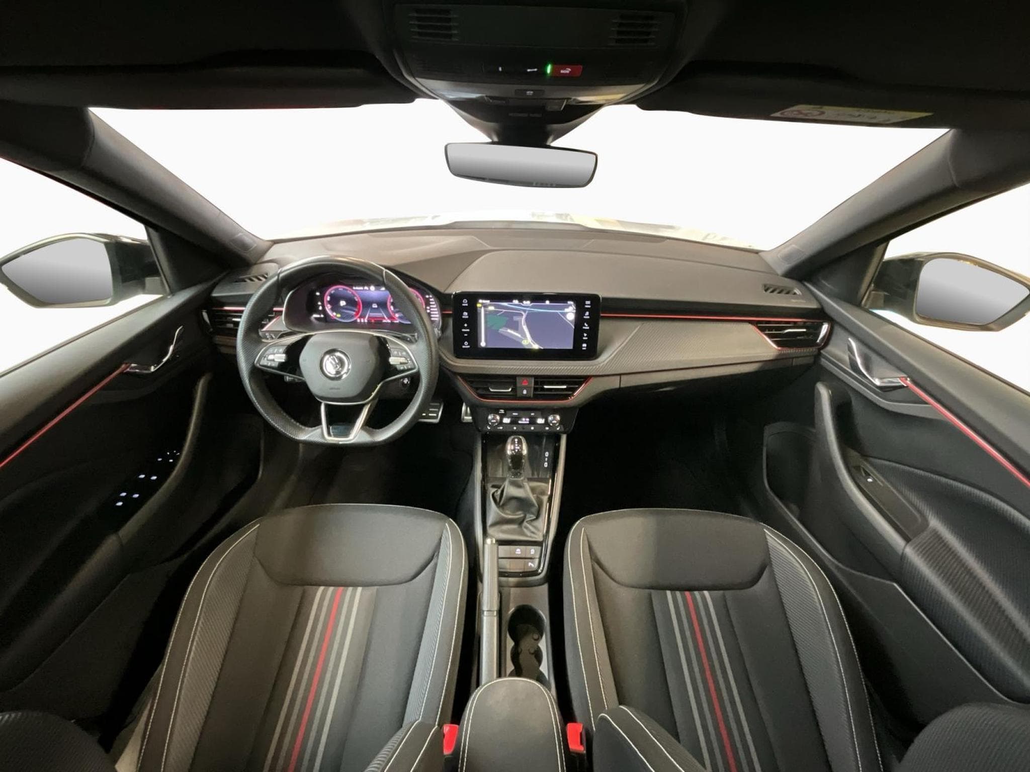 Skoda Kamiq Monte-Carlo+DSG+Pano+LED (2025) - Foto 2