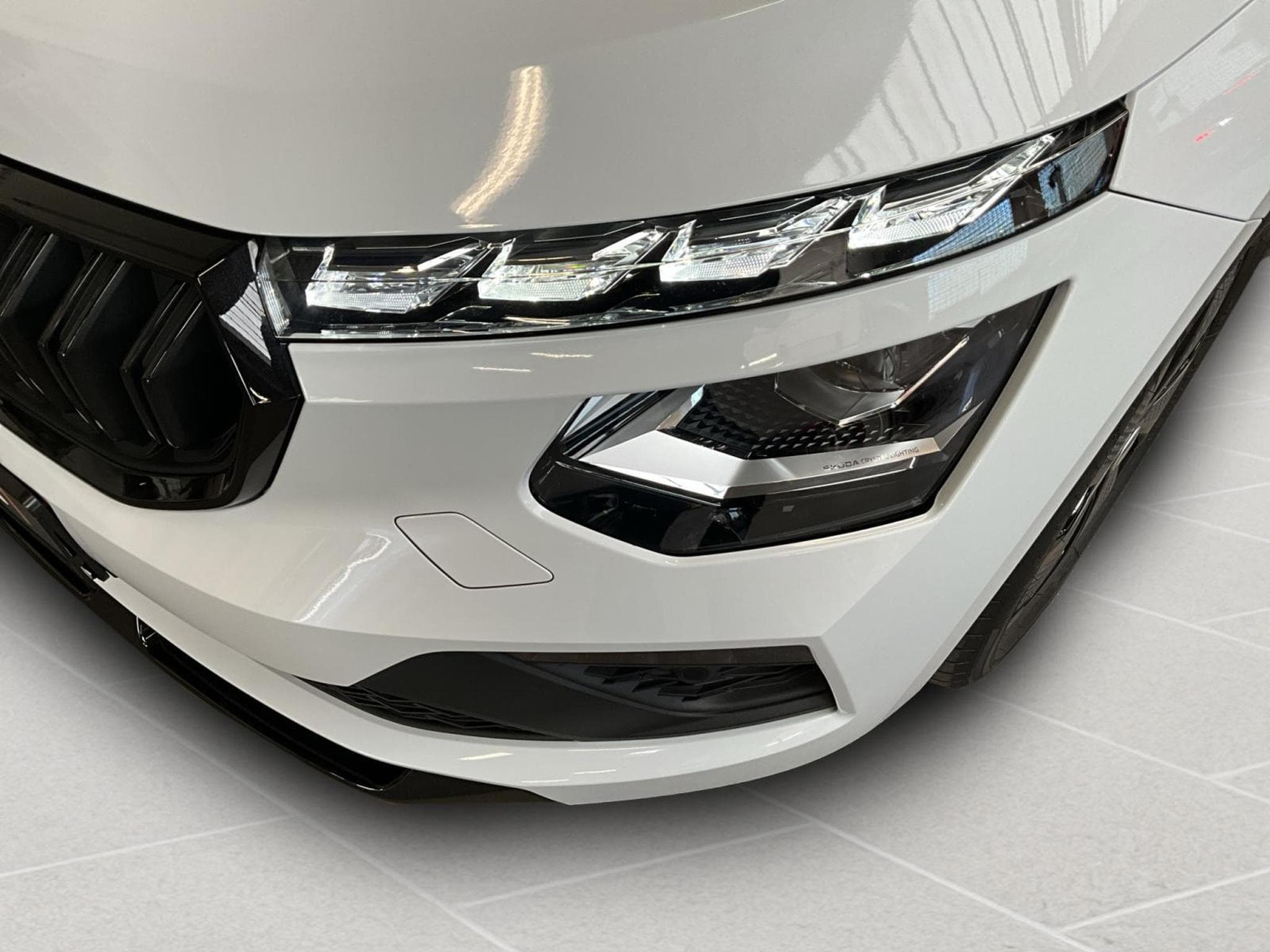 Skoda Kamiq Monte-Carlo+DSG+Pano+LED (2025) - Foto 18