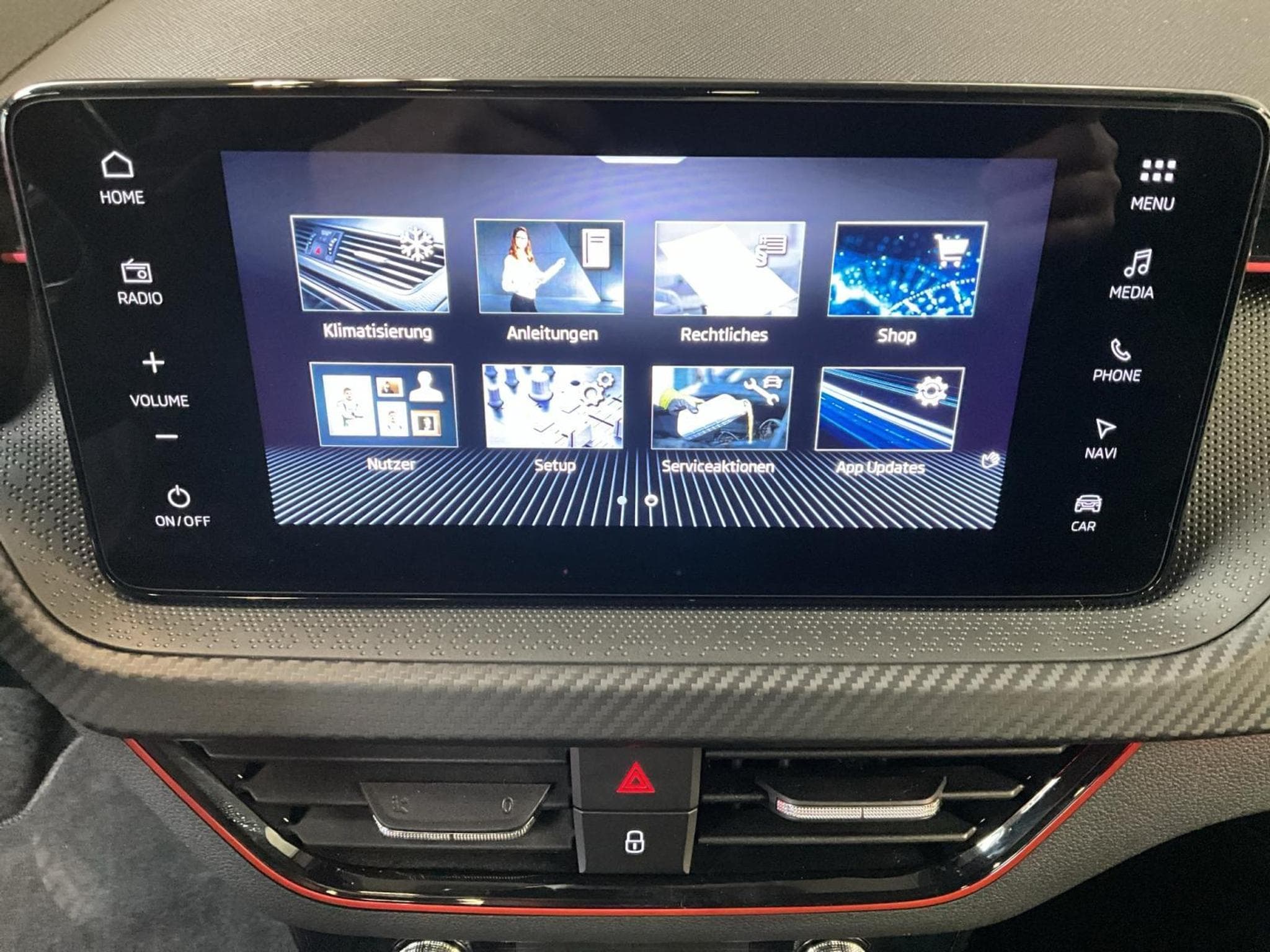 Skoda Kamiq Monte-Carlo+DSG+Pano+LED (2025) - Foto 19