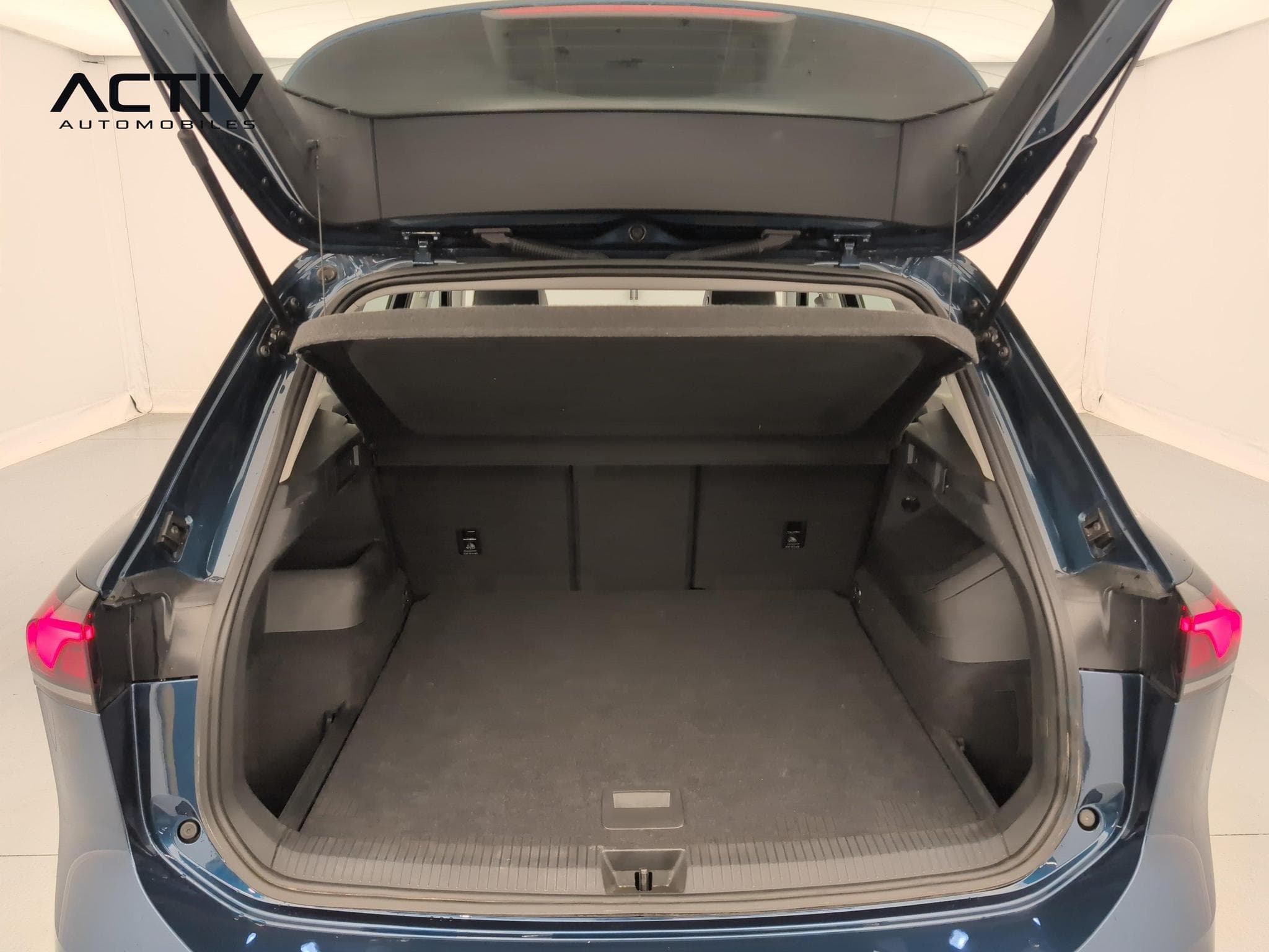 VW Tiguan 2.0 TDI 150ch DSG7 Life (2025) - Photo 11