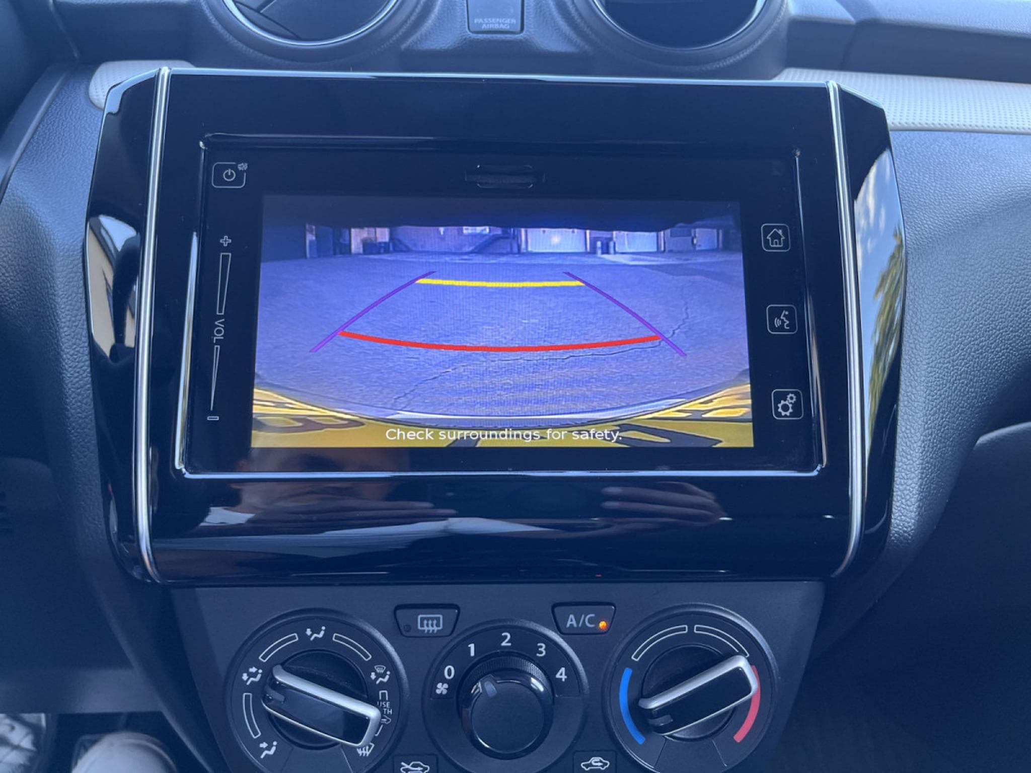 Suzuki Swift 1.2 (SHVS) Mild Hybrid (2021) - Photo 14