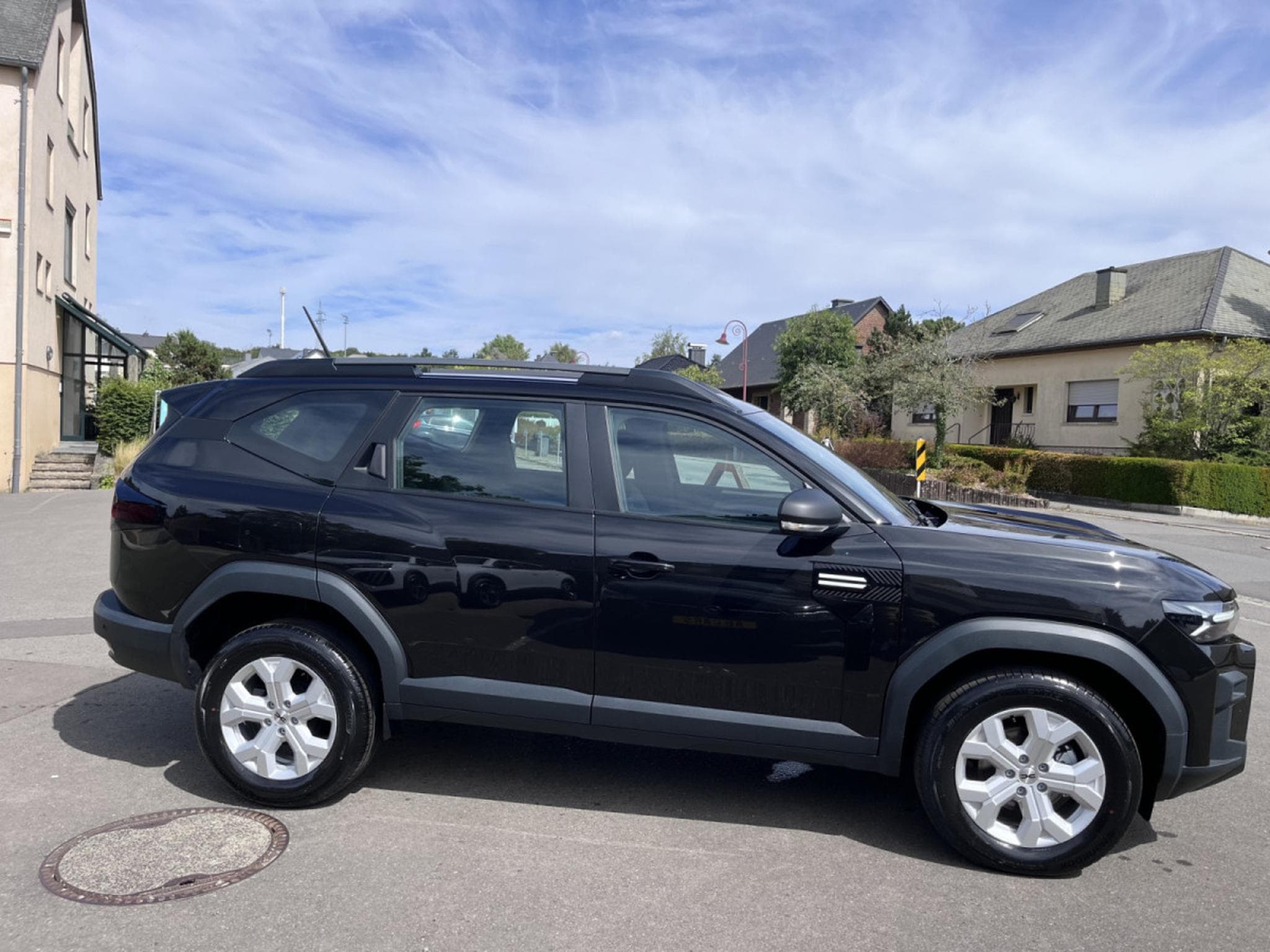 Dacia Bigster 1.2 Mild Hybrid 140 Essential (2026) - Photo 4