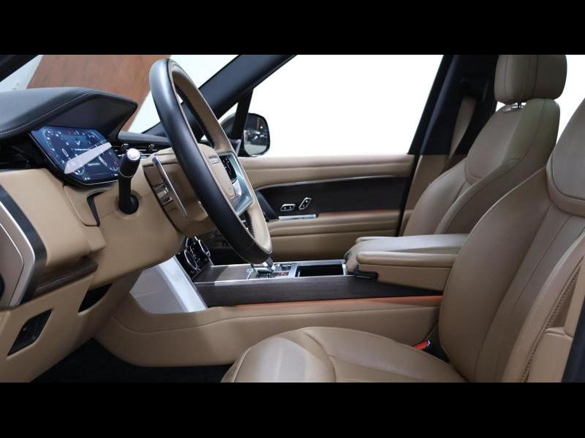 Land-Rover Range Rover HSE P530 Auto (2022) - Photo 16