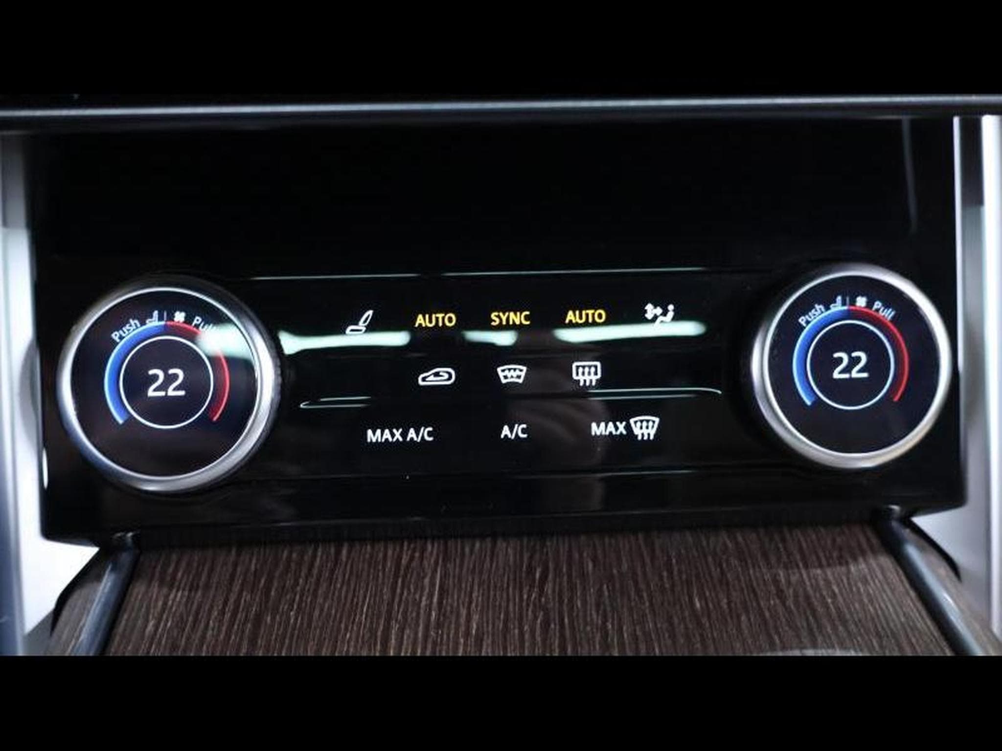 Land-Rover Range Rover HSE P530 Auto (2022) - Photo 27
