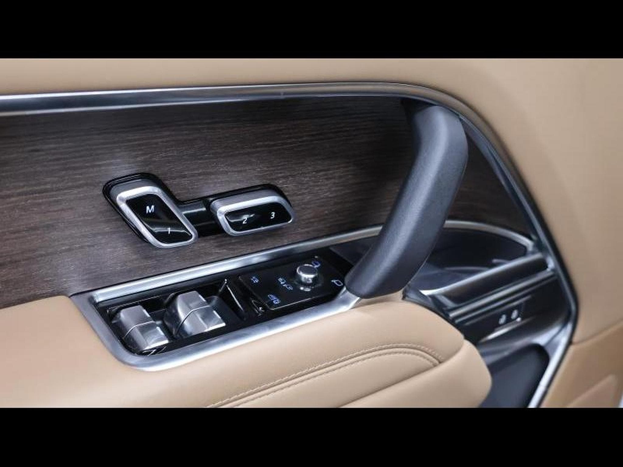 Land-Rover Range Rover HSE P530 Auto (2022) - Photo 34