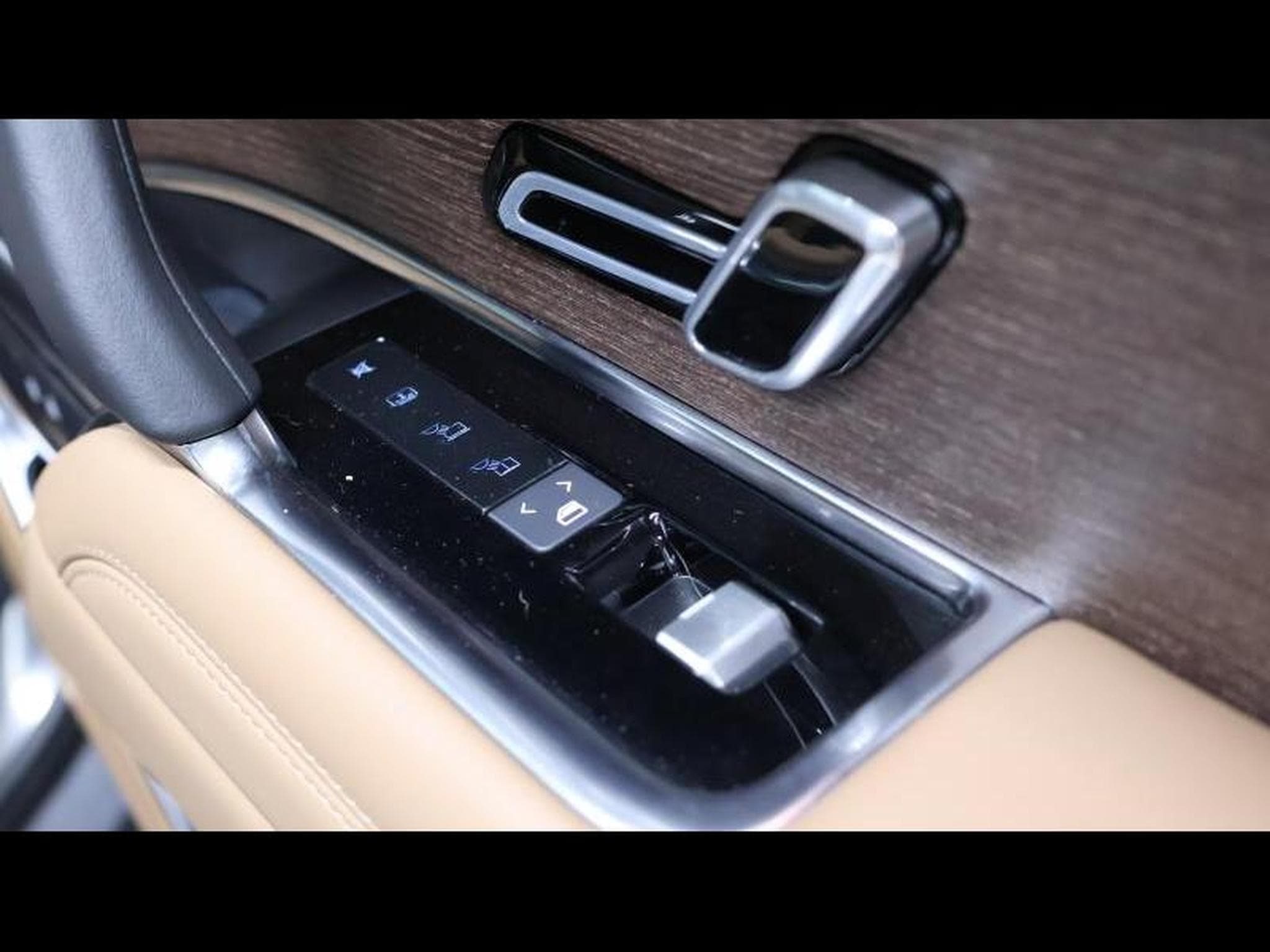 Land-Rover Range Rover HSE P530 Auto (2022) - Photo 35