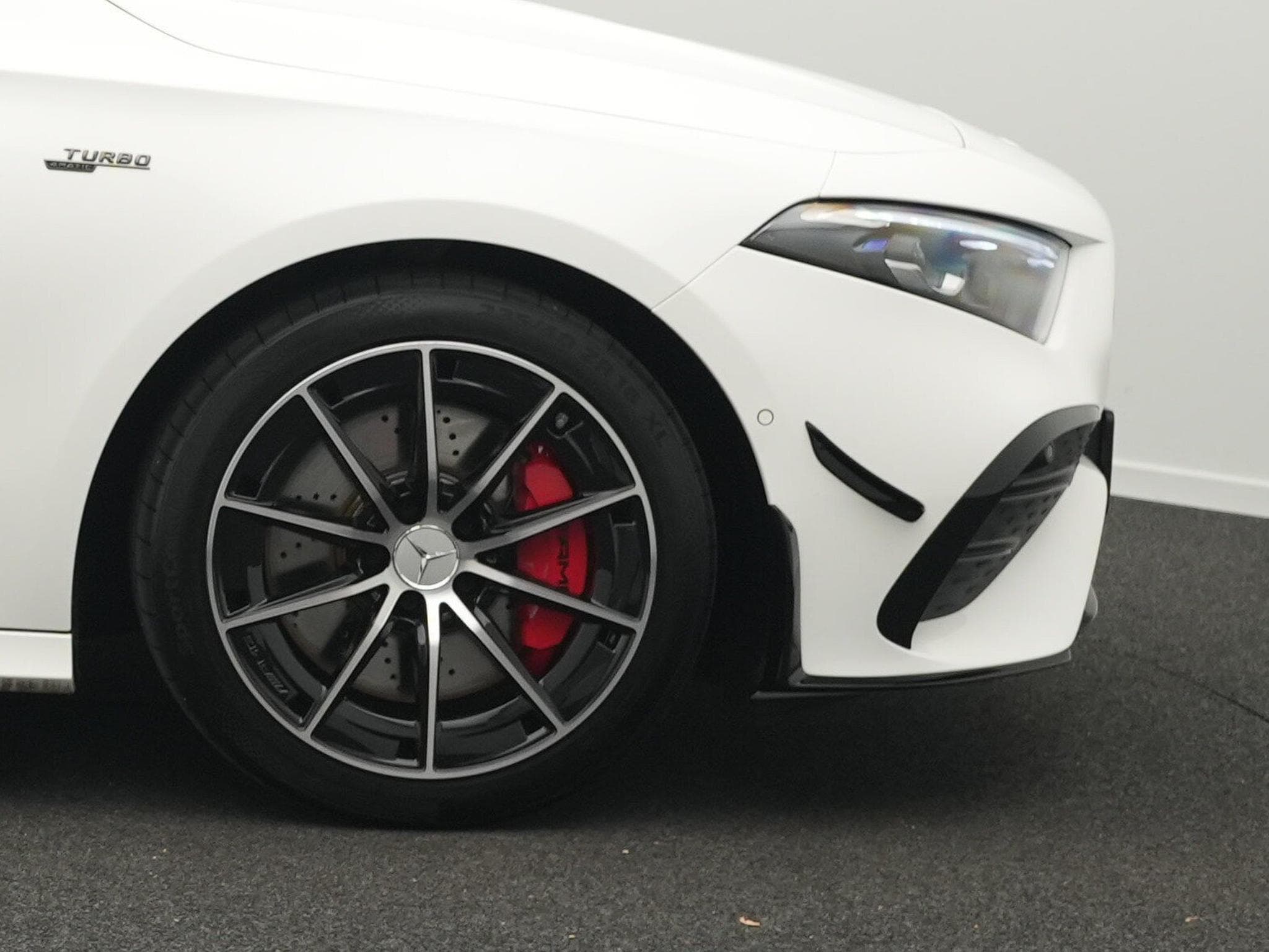 Mercedes A 35 AMG 4M Multi+Pano+Night+Totw (2025) - Foto 8