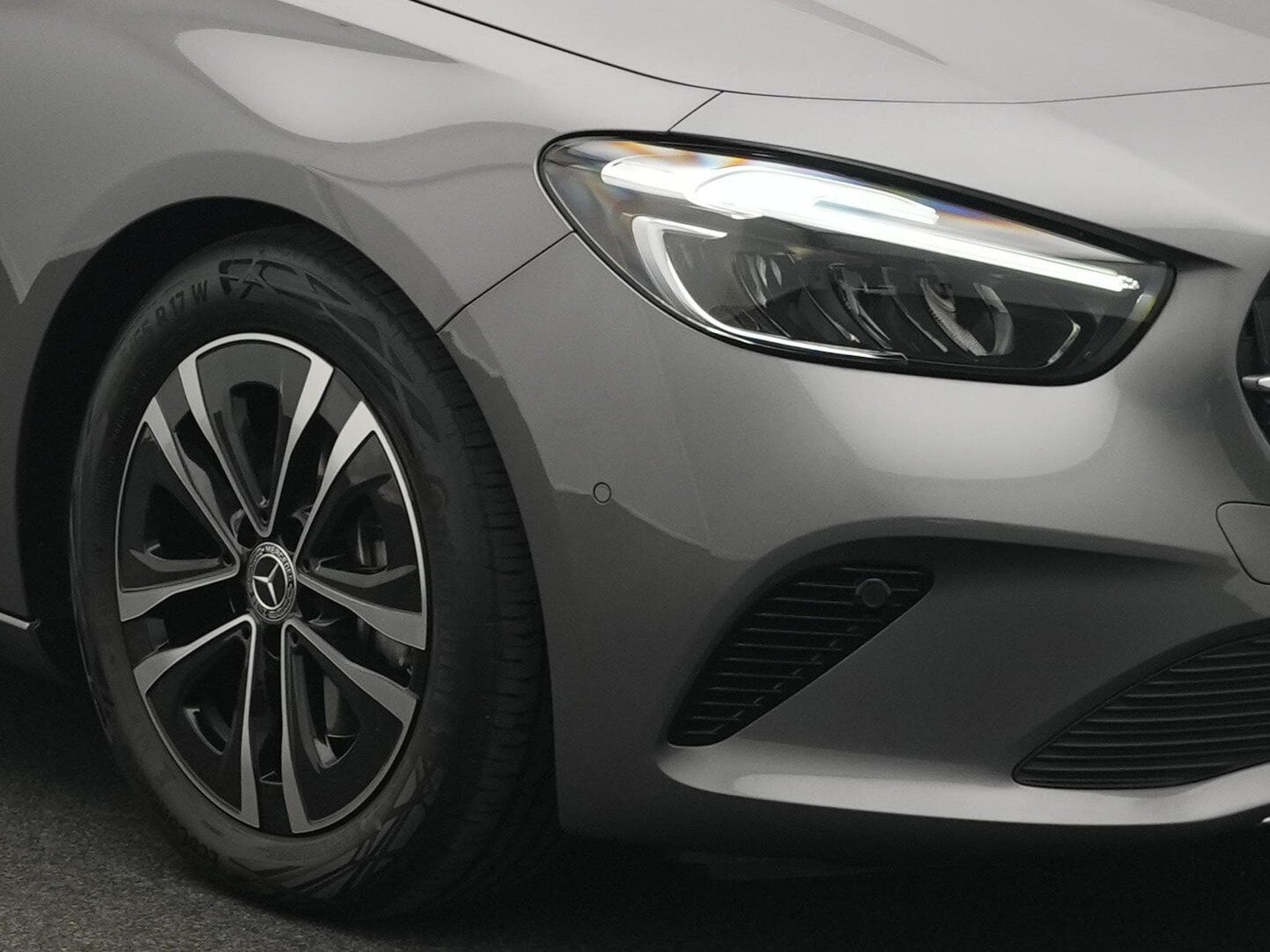 Mercedes B 180 Progressive LED+Kamera+MBUX (2024) - Foto 9