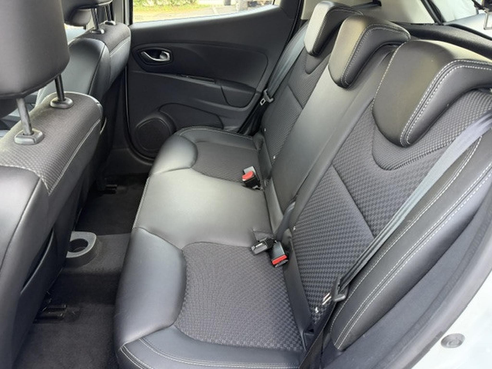 Renault Clio INTENS TCE 90 (2018) - Photo 5