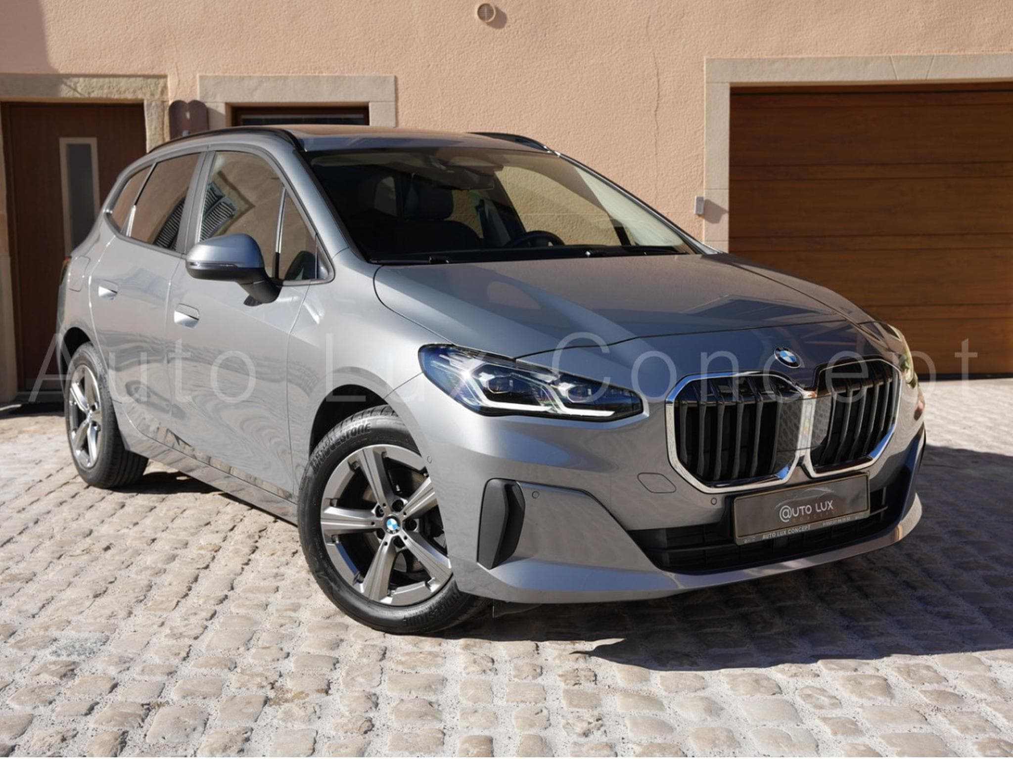 BMW 218 d Pack Premium (2022) - Foto 2
