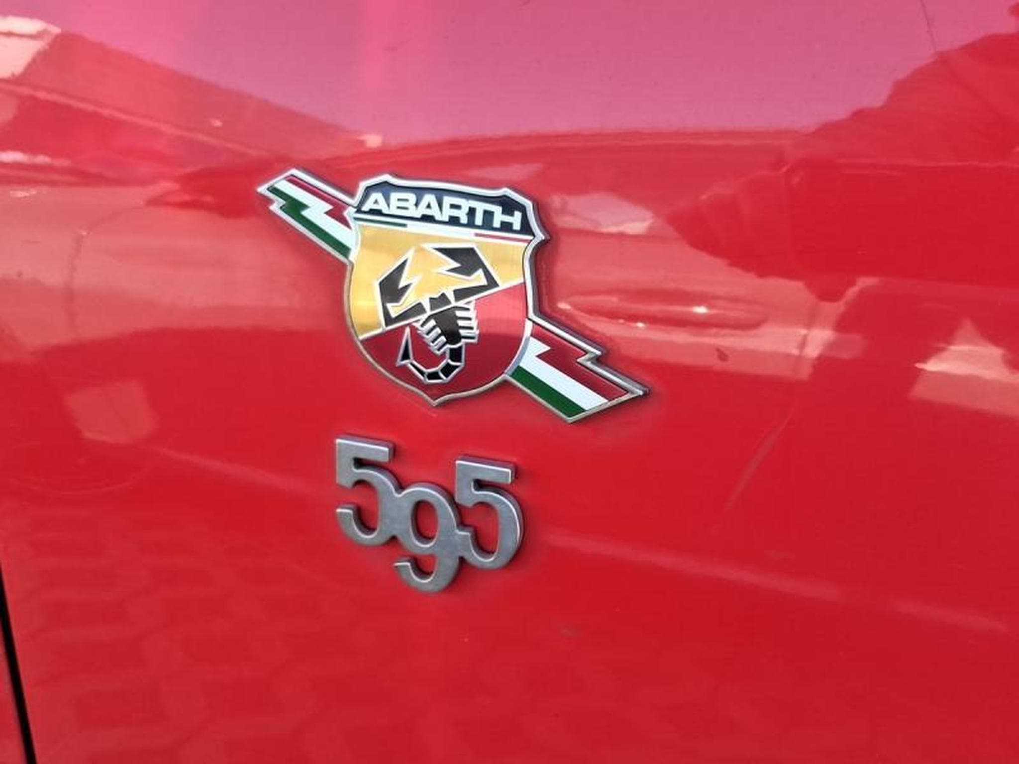 Fiat 500 ABARTH CABRIO (2019) - Photo 20