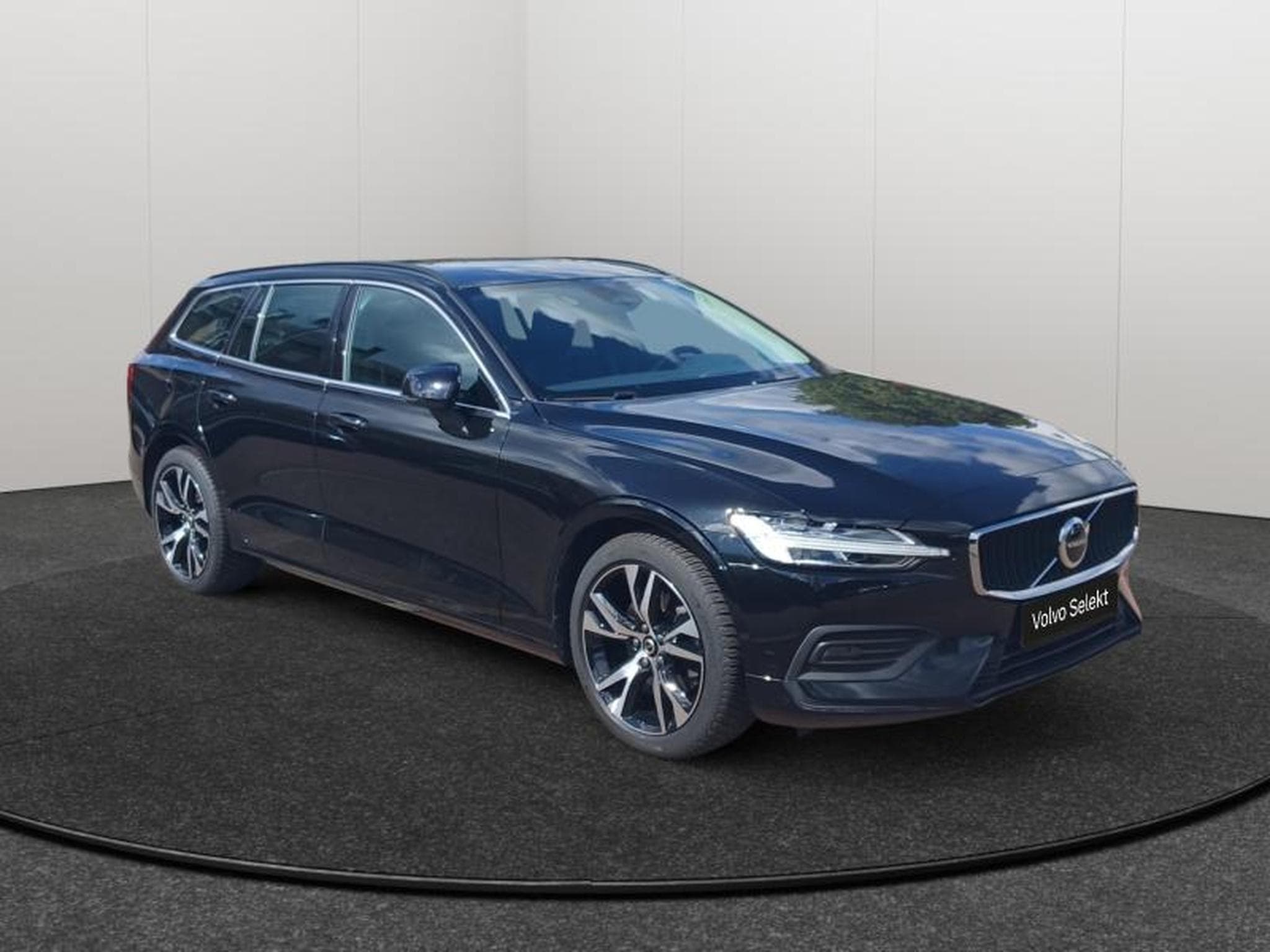 Volvo V60 B4 Core Mild Hybrid / Essence (2025) - Photo 7