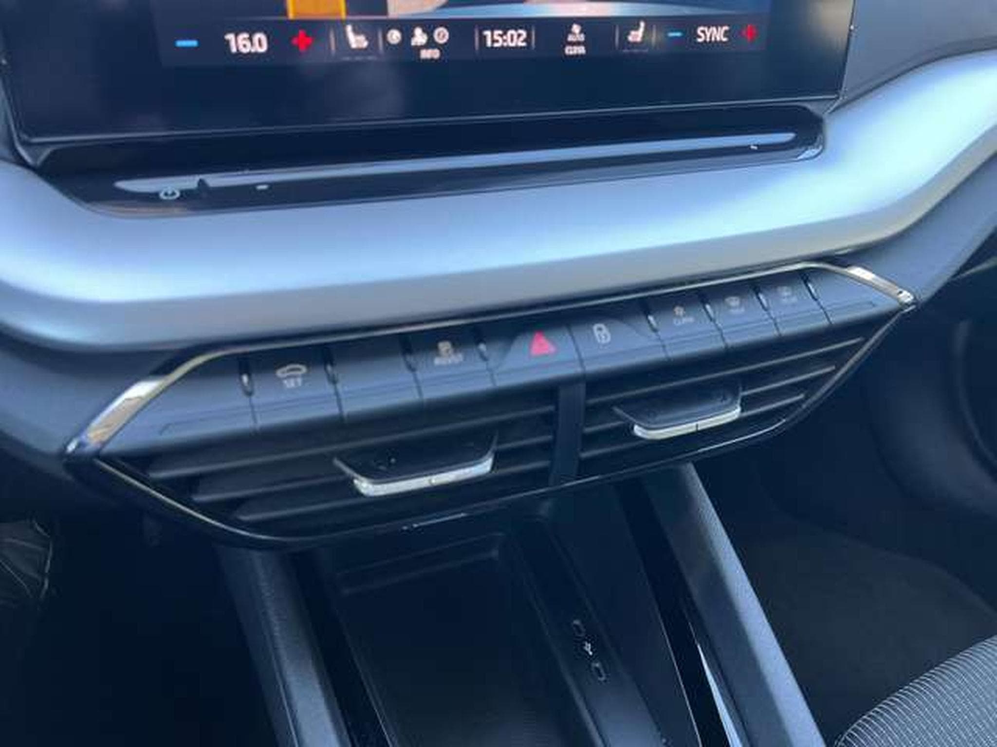 Skoda Octavia 2.0 TDi AMBITION DSG 7 (2021) - Photo 9