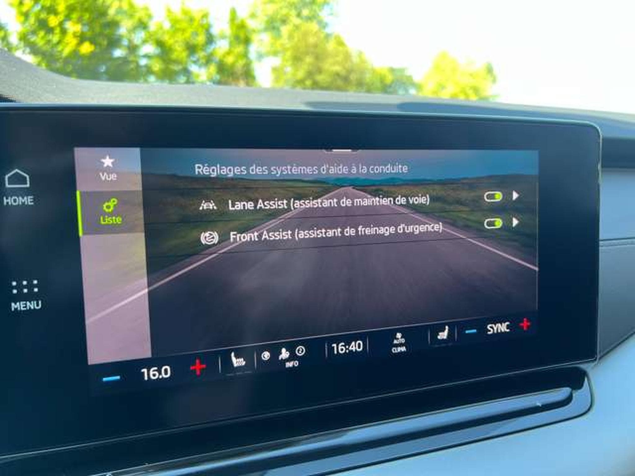 Skoda Octavia 2.0 TDi AMBITION DSG 7 (2021) - Photo 17