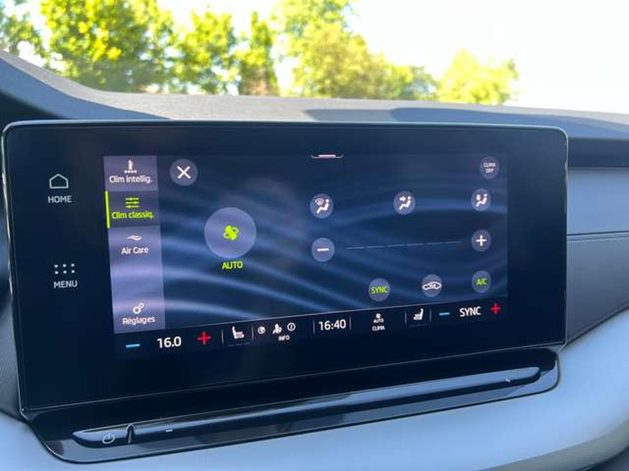 Skoda Octavia 2.0 TDi AMBITION DSG 7 (2021) - Photo 14