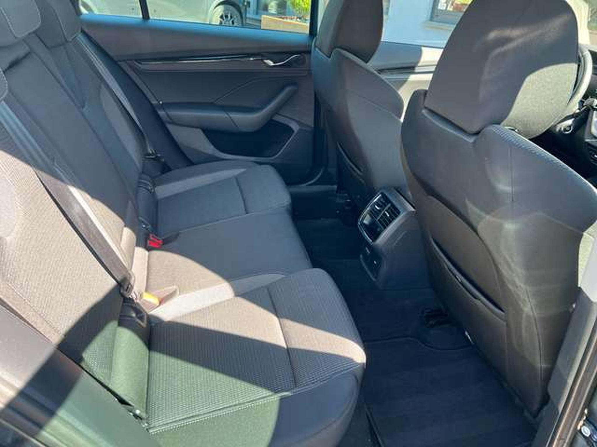 Skoda Octavia 2.0 TDi AMBITION DSG 7 (2021) - Photo 22