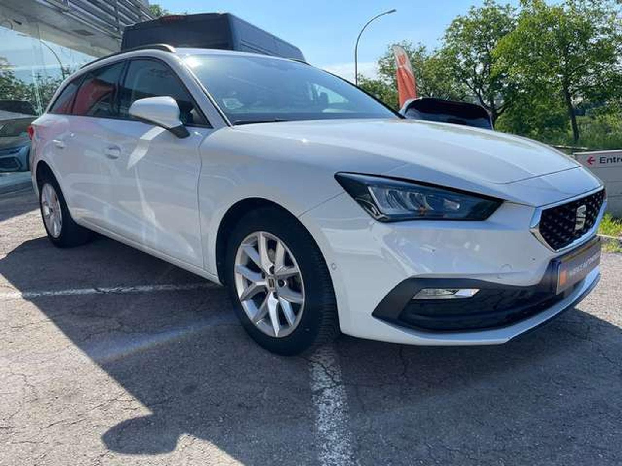 SEAT Leon Sportstourer 1.0 Style GARANTIE JUSQU'A 36 MOIS (2022) - Foto 4