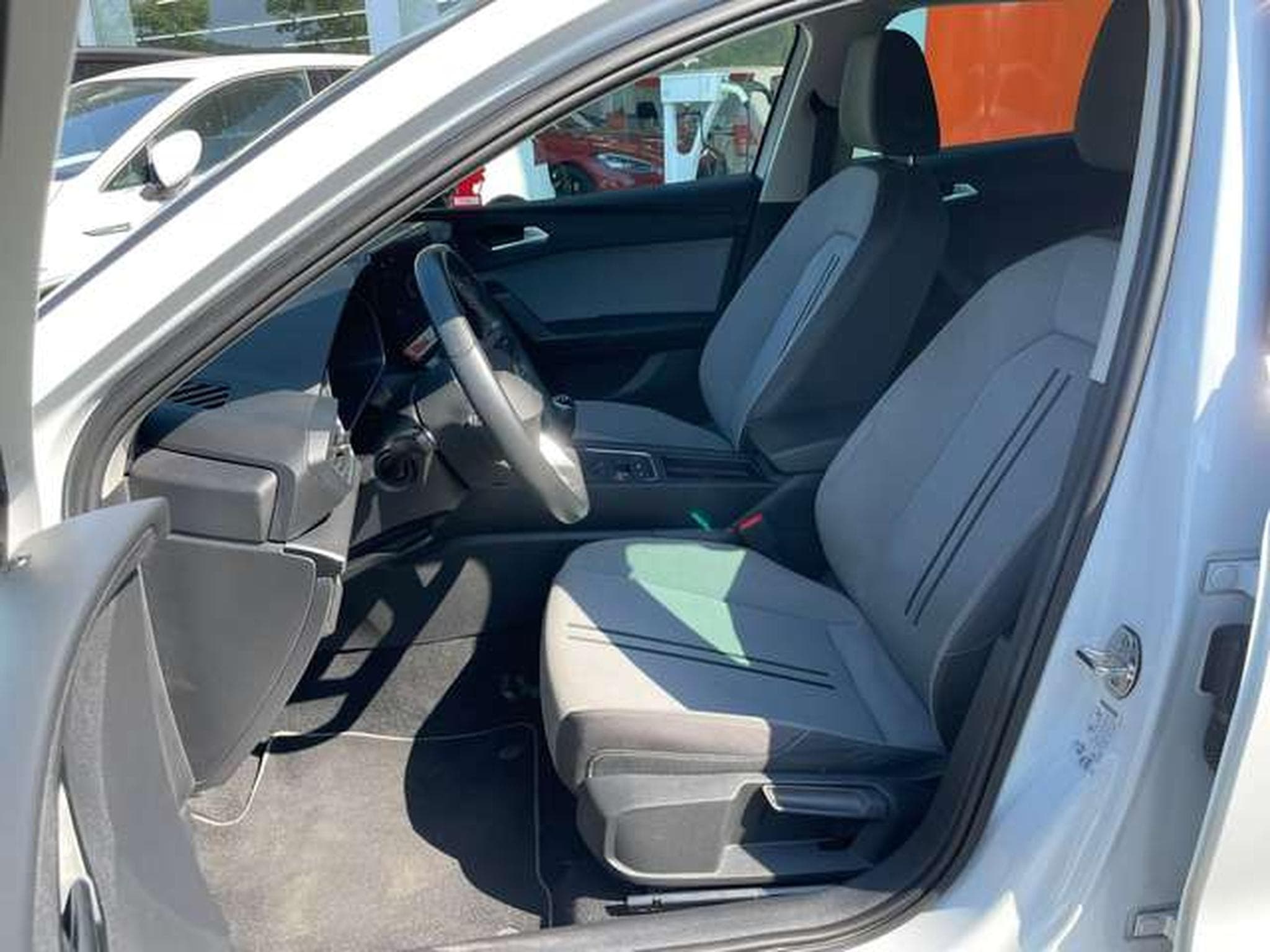 SEAT Leon Sportstourer 1.0 Style GARANTIE JUSQU'A 36 MOIS (2022) - Foto 11