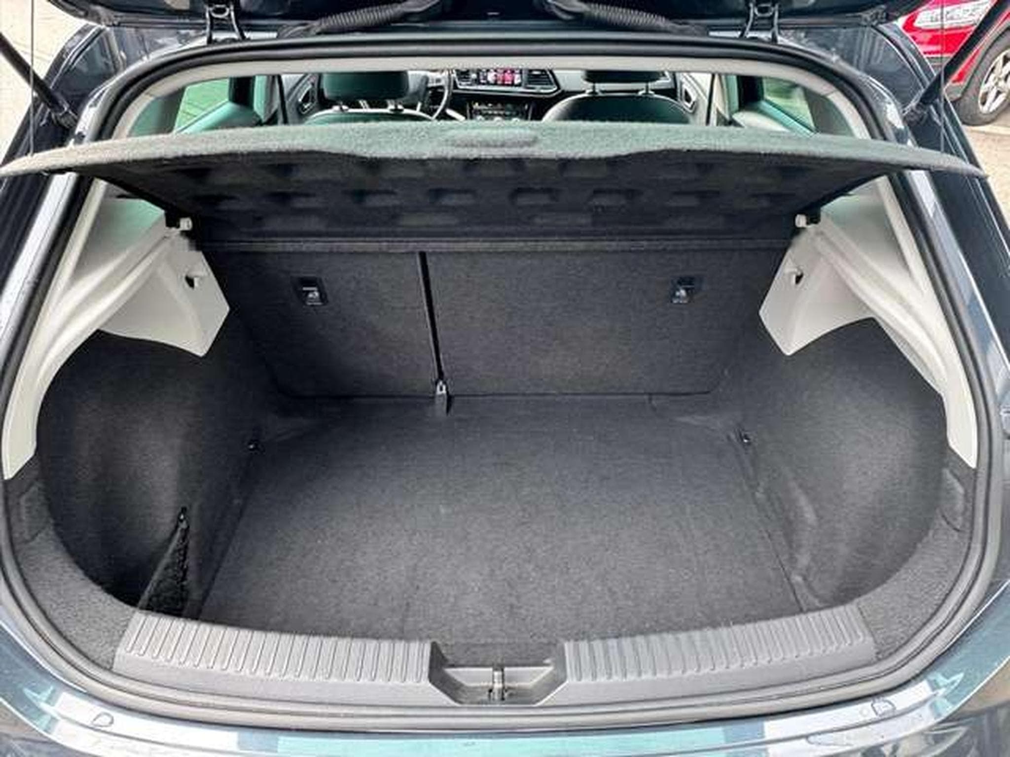 SEAT Leon Leon 2.0 TDI DPF FR TDI 150CH vente privée. (2019) - Foto 17