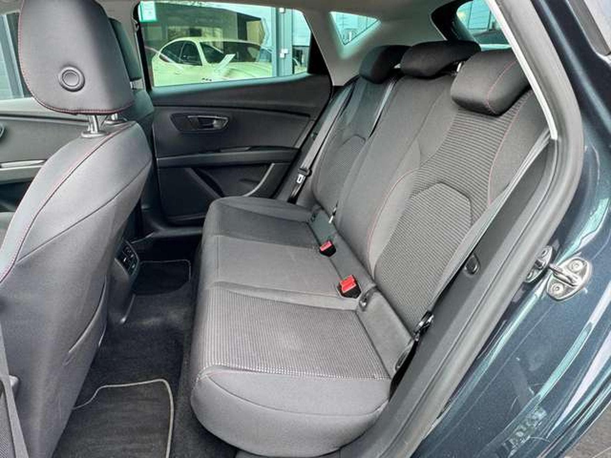 SEAT Leon Leon 2.0 TDI DPF FR TDI 150CH vente privée. (2019) - Foto 15