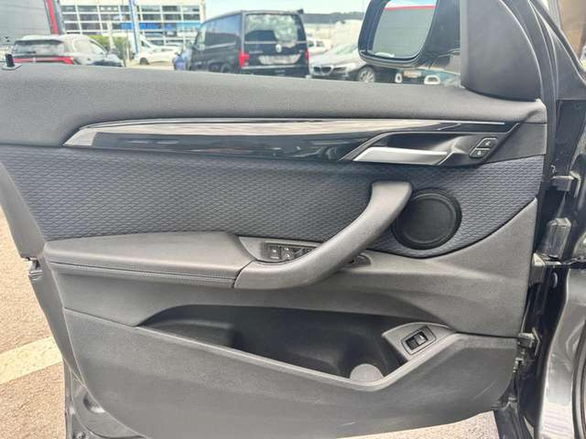 BMW X1 X1 18i. M Sport jusqu'à 48 mois de garantie (2021) - Foto 7