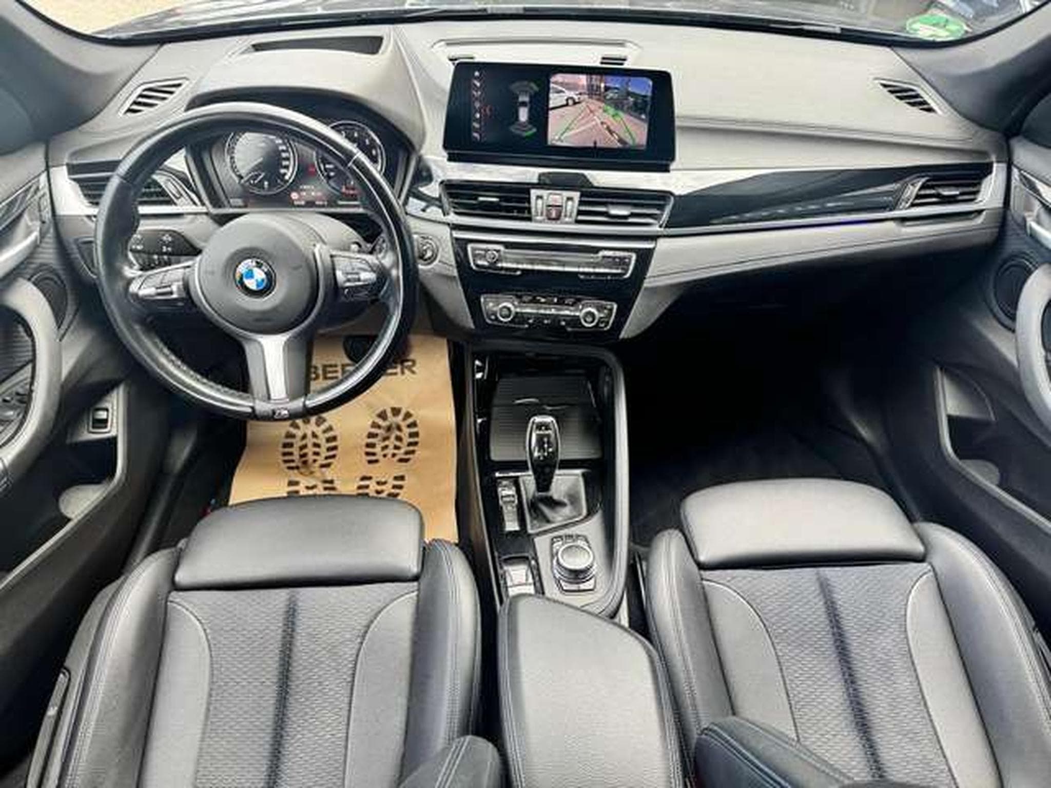 BMW X1 X1 18i. M Sport jusqu'à 48 mois de garantie (2021) - Foto 9
