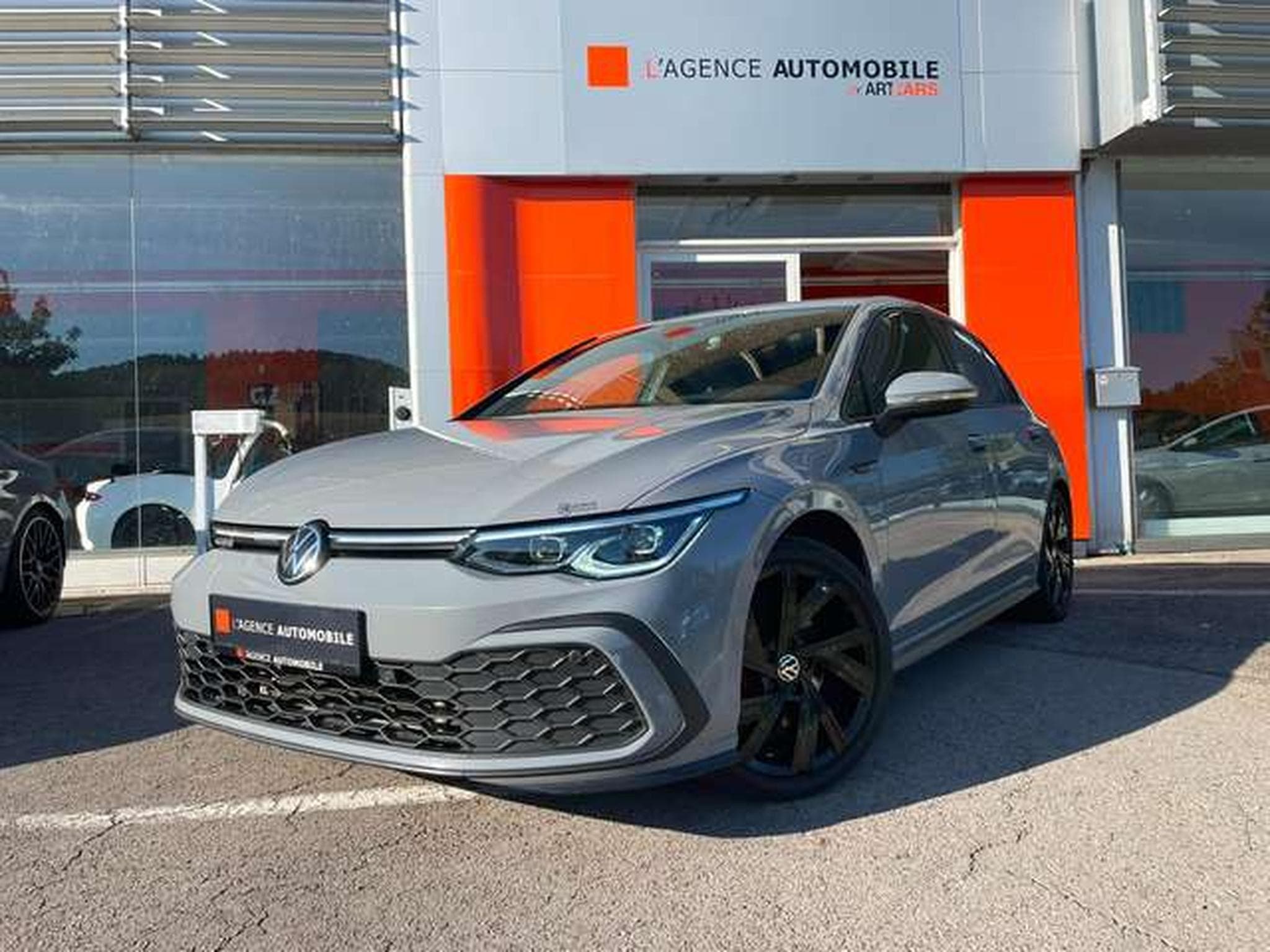 VW Golf 8 GTD 2.0 TDI SCR DSG - GARANTIE JUSQU'A 36 MOIS (2022) - Photo 2