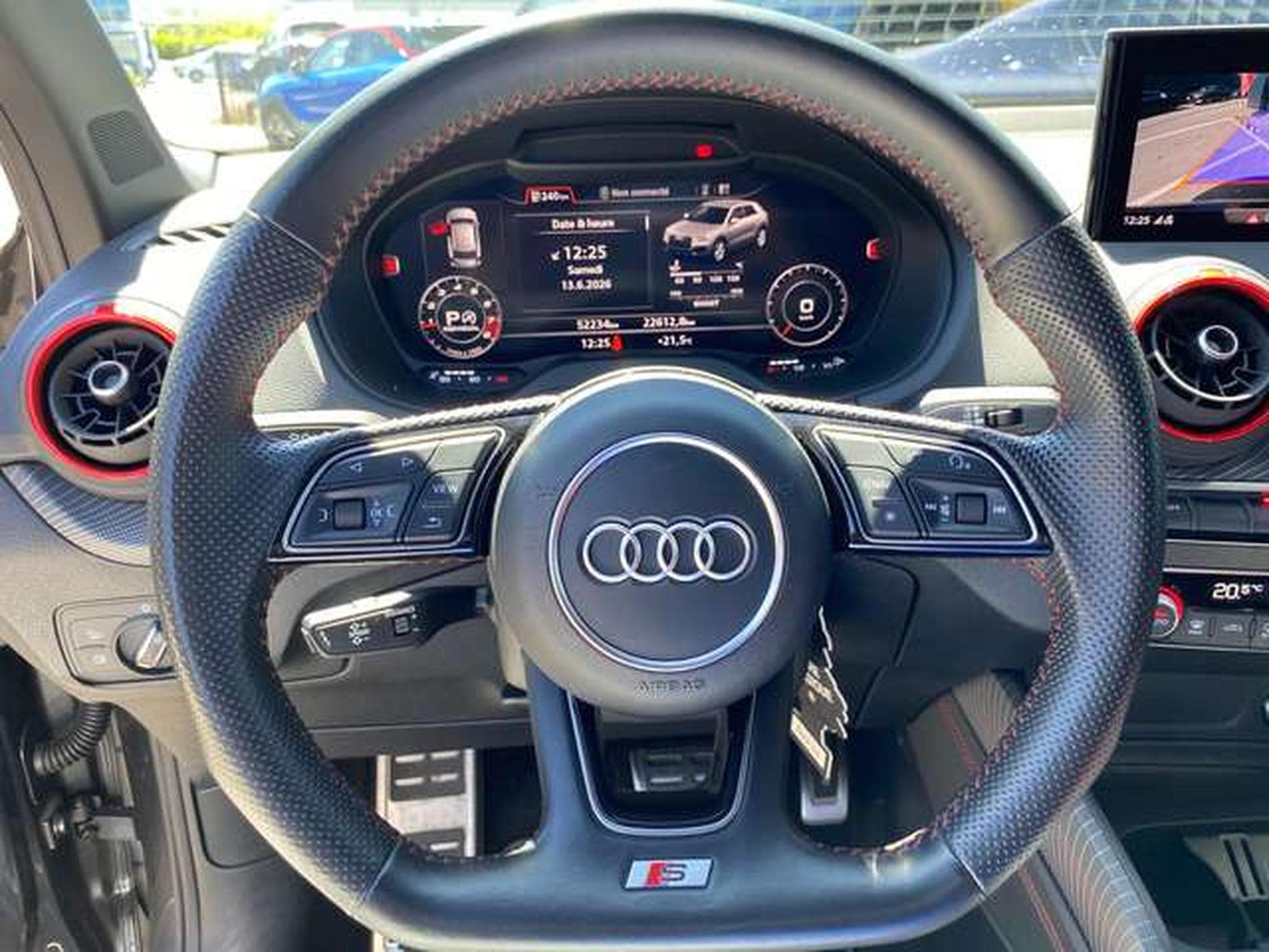 Audi SQ2 SQ2 TFSI quattro S tronic (2020) - Foto 10