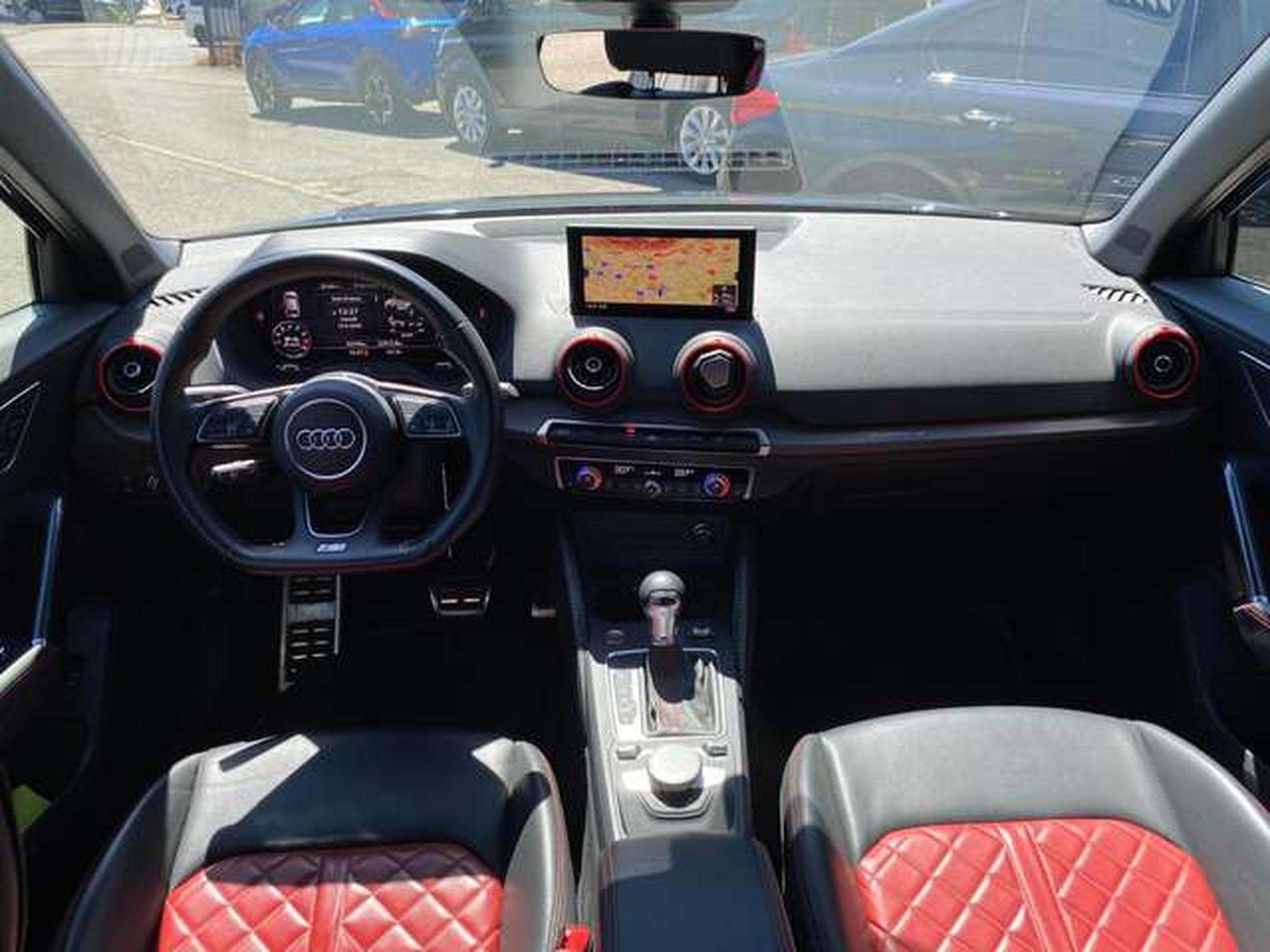 Audi SQ2 SQ2 TFSI quattro S tronic (2020) - Foto 17