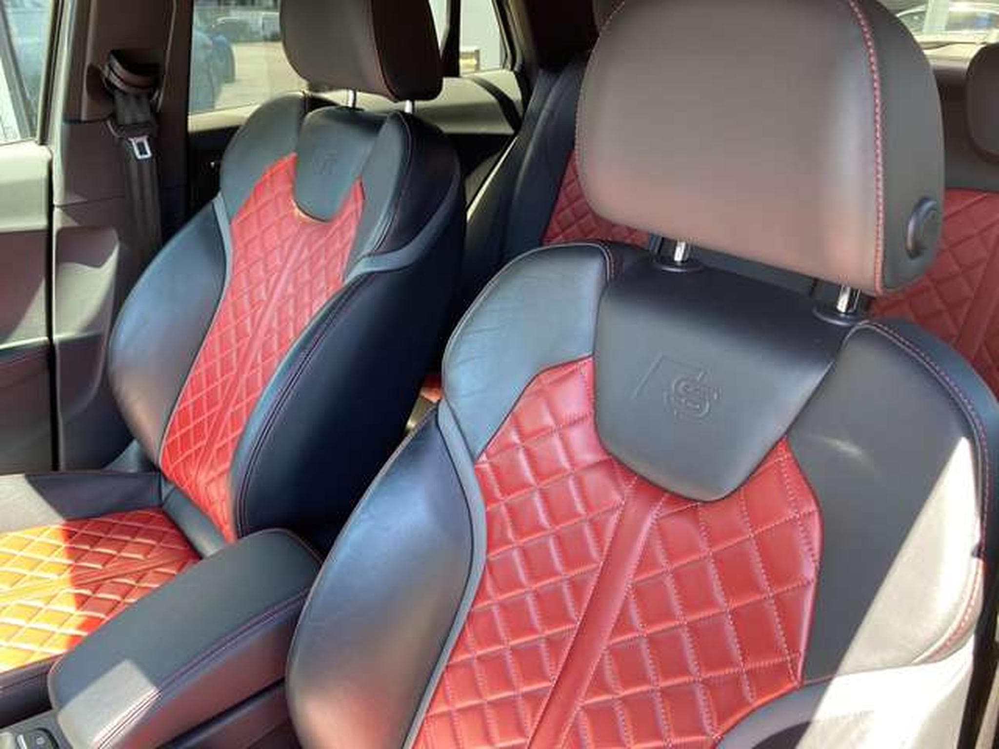 Audi SQ2 SQ2 TFSI quattro S tronic (2020) - Foto 9