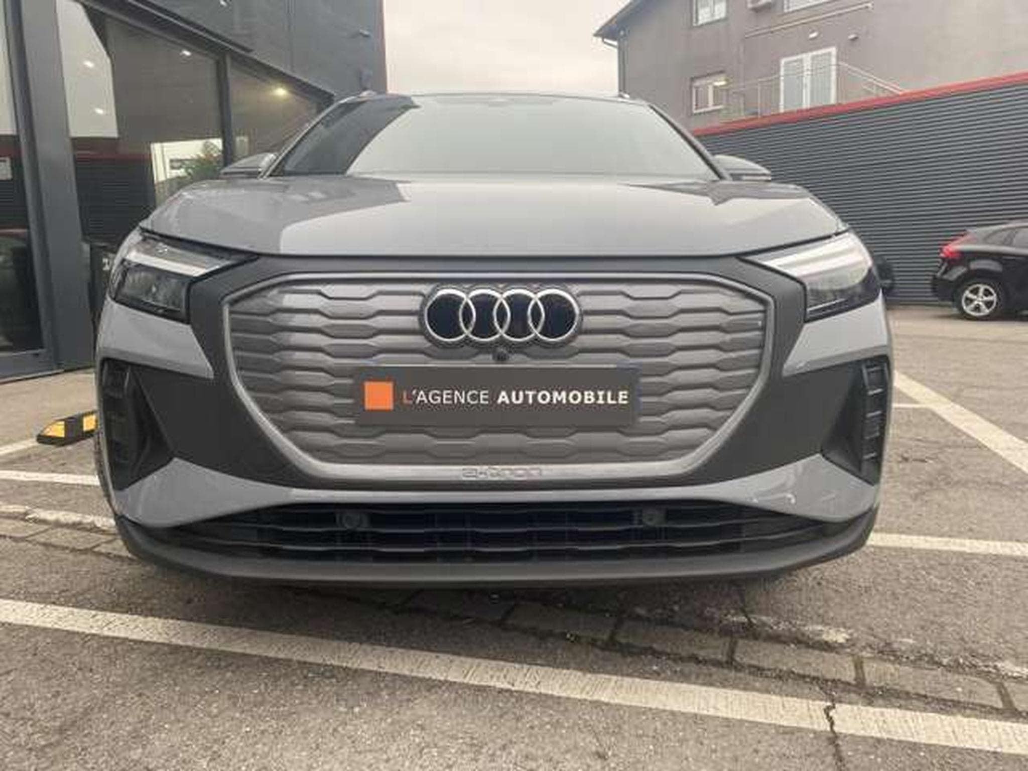 Audi Q4 e-tron 45 design edition - JUSQU'A 48 MOIS DE GARANTIE (2024) - Photo 4