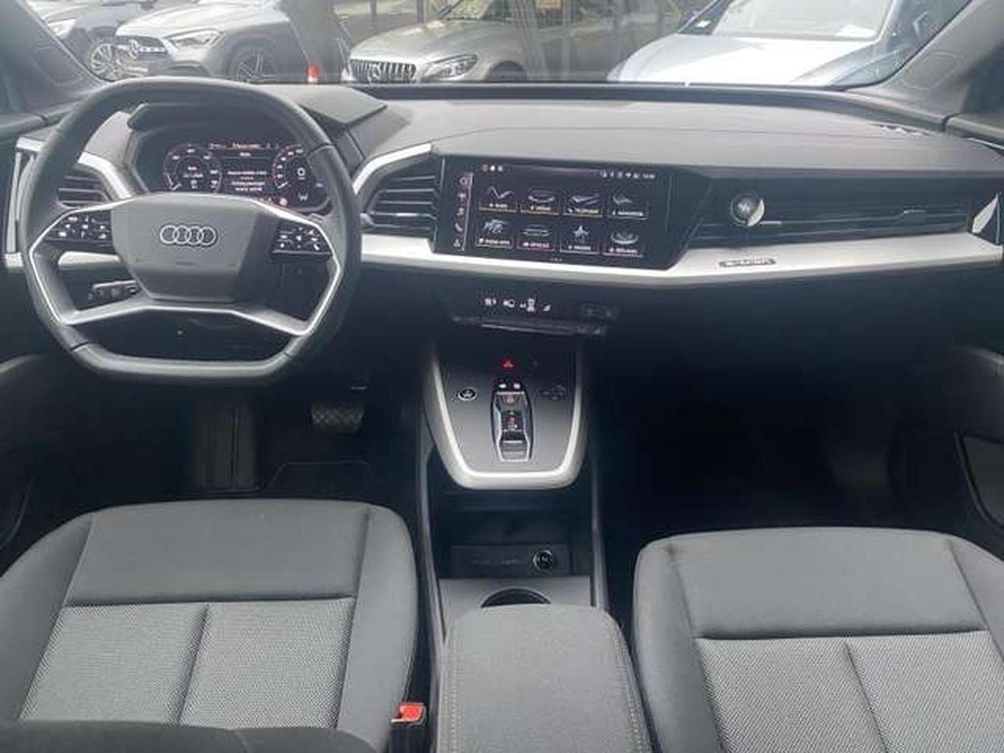 Audi Q4 e-tron 45 design edition - JUSQU'A 48 MOIS DE GARANTIE (2024) - Photo 16