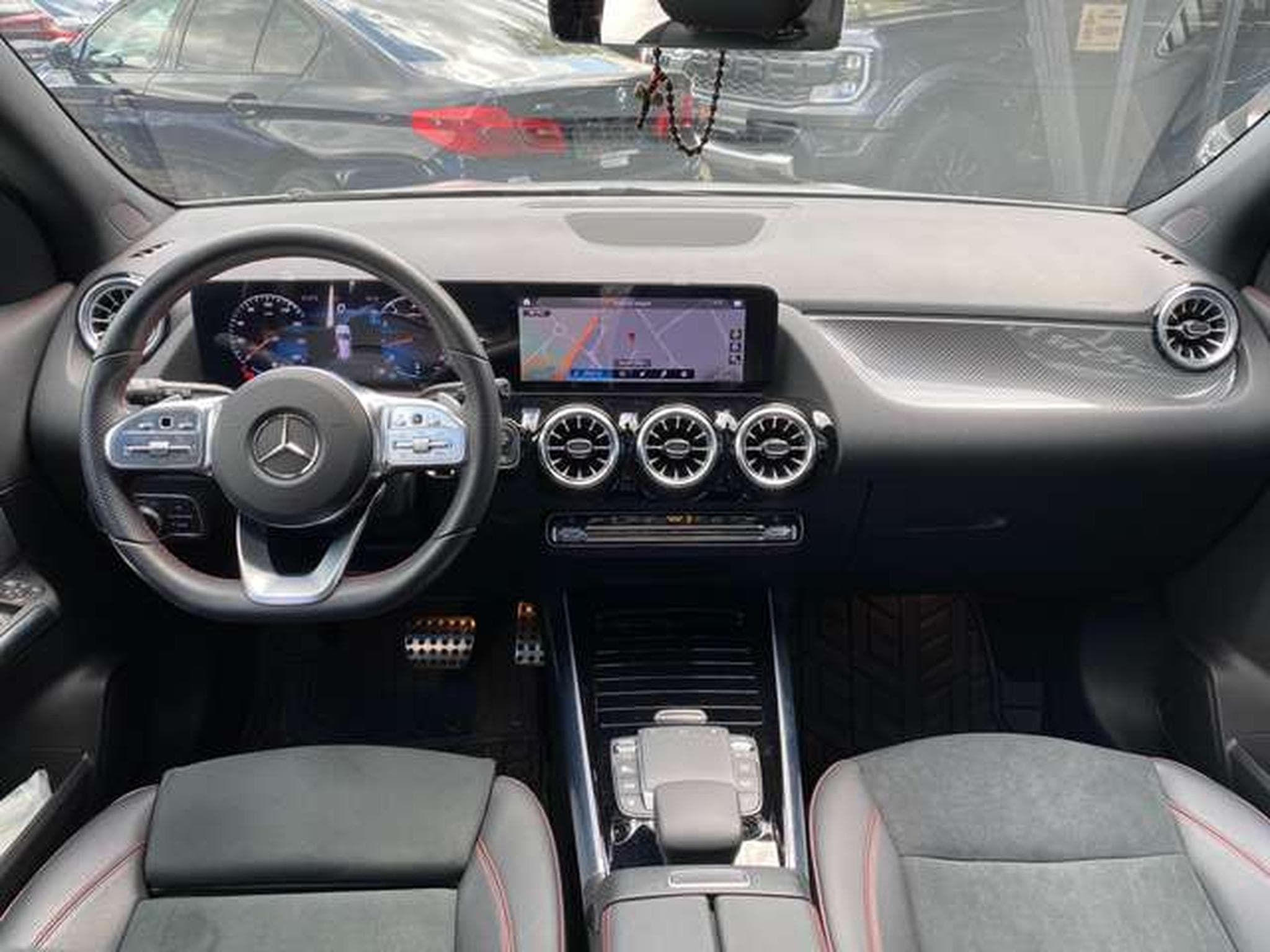Mercedes GLA 200 4Matic 8GDCT AMG Line jusqu'à 48 mois garantie (2022) - Foto 16