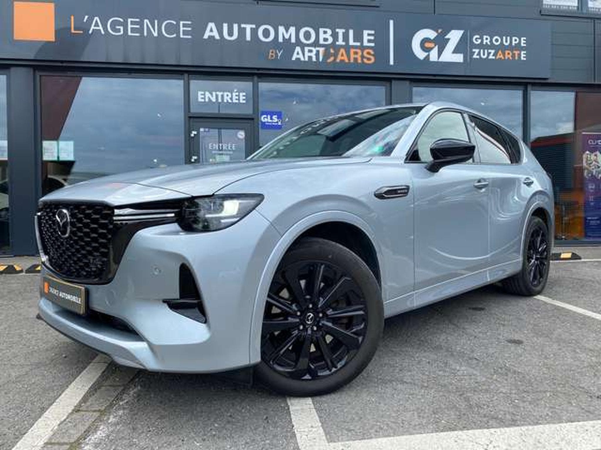 Mazda CX-60 CX-60 AWD PHEV Aut. HOMURA (2024) - Foto 2