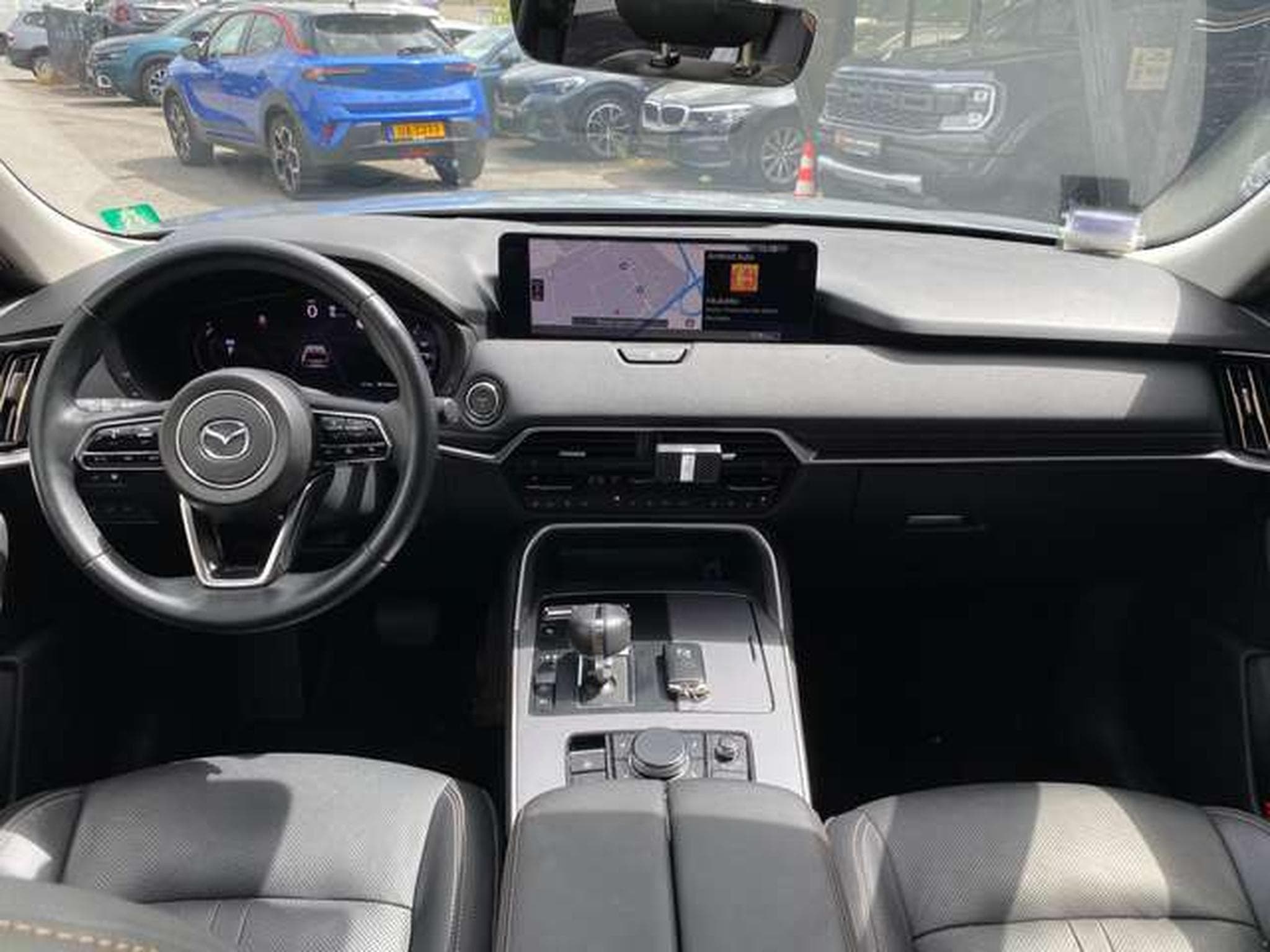 Mazda CX-60 CX-60 AWD PHEV Aut. HOMURA (2024) - Foto 17