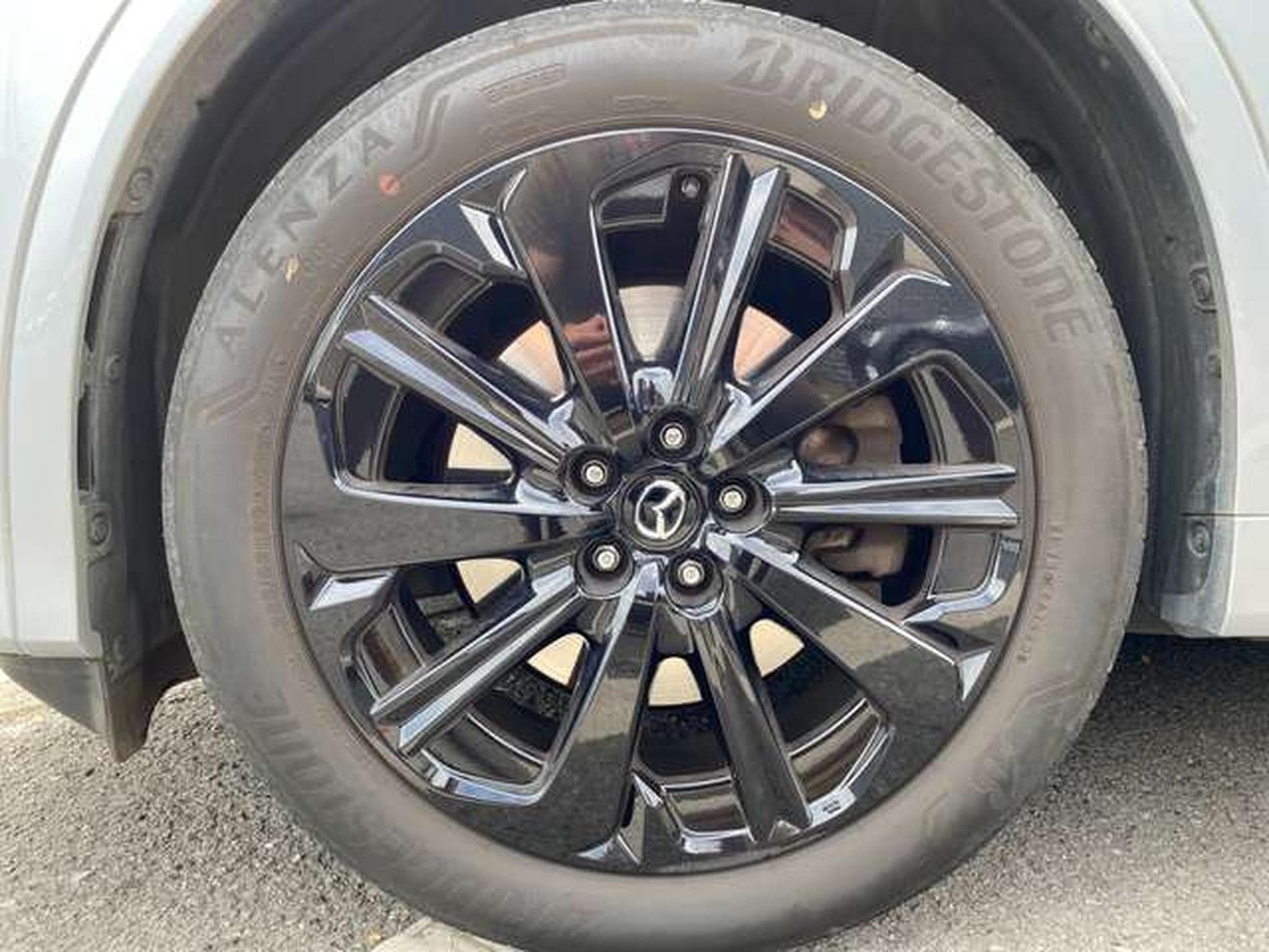 Mazda CX-60 CX-60 AWD PHEV Aut. HOMURA (2024) - Foto 18