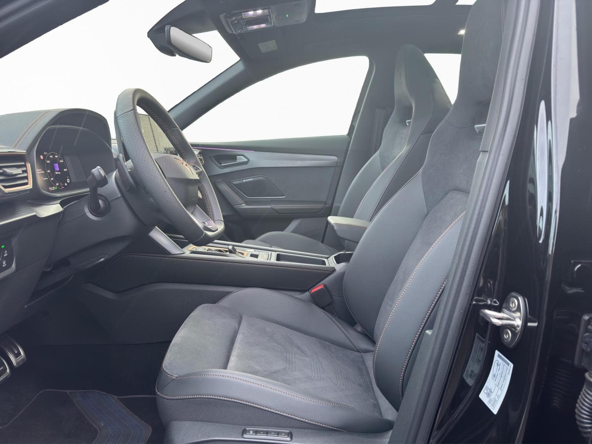 Cupra Formentor VZ333 (2025) - Photo 8