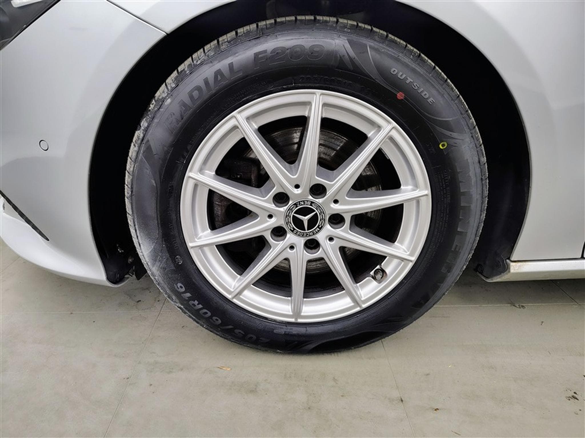 Mercedes CLA 180 180d Business Solution NAVI/FULL LED/JA16/PDC AV AR (2021) - Photo 6