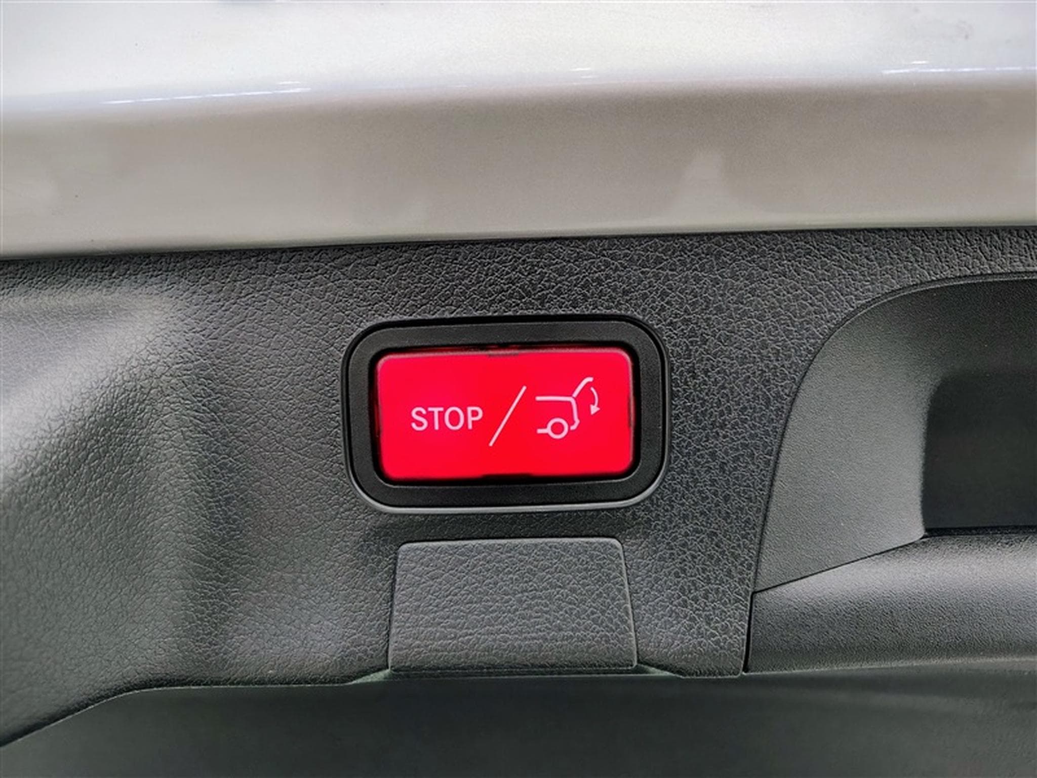 Mercedes CLA 180 180d Business Solution NAVI/FULL LED/JA16/PDC AV AR (2021) - Photo 19