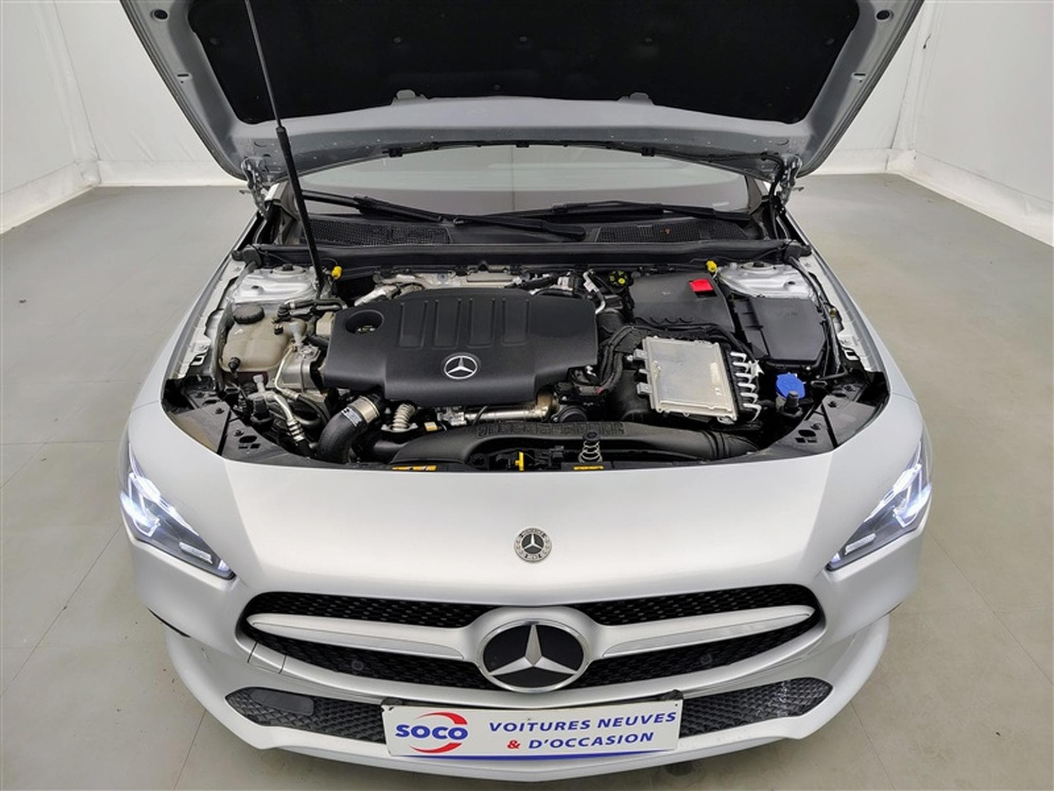 Mercedes CLA 180 180d Business Solution NAVI/FULL LED/JA16/PDC AV AR (2021) - Photo 20