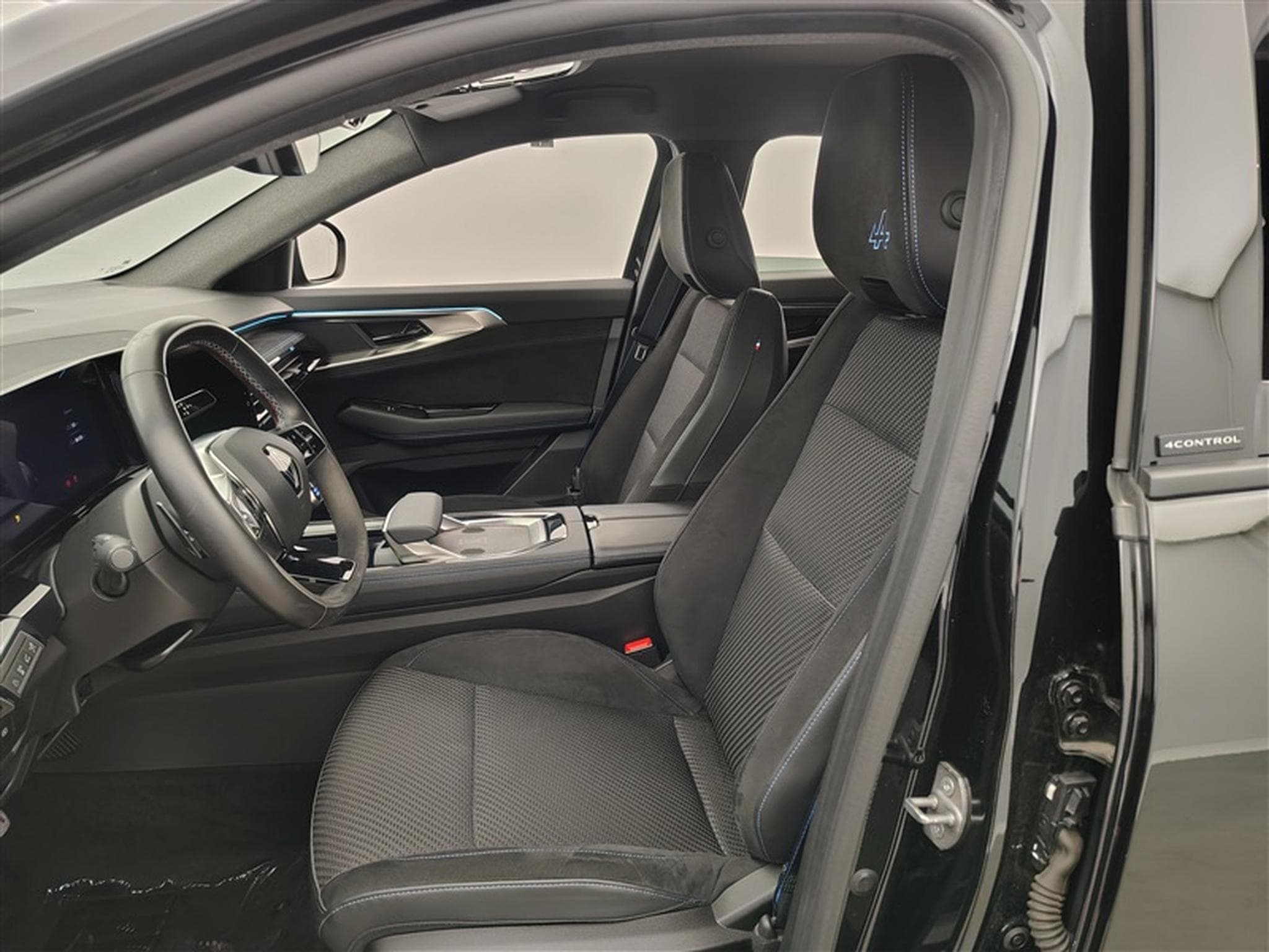Renault Espace E-Tech HEV Esprit Alpine 7pl. NAVI / FULL LED / CAMERA 360° (2024) - Foto 7
