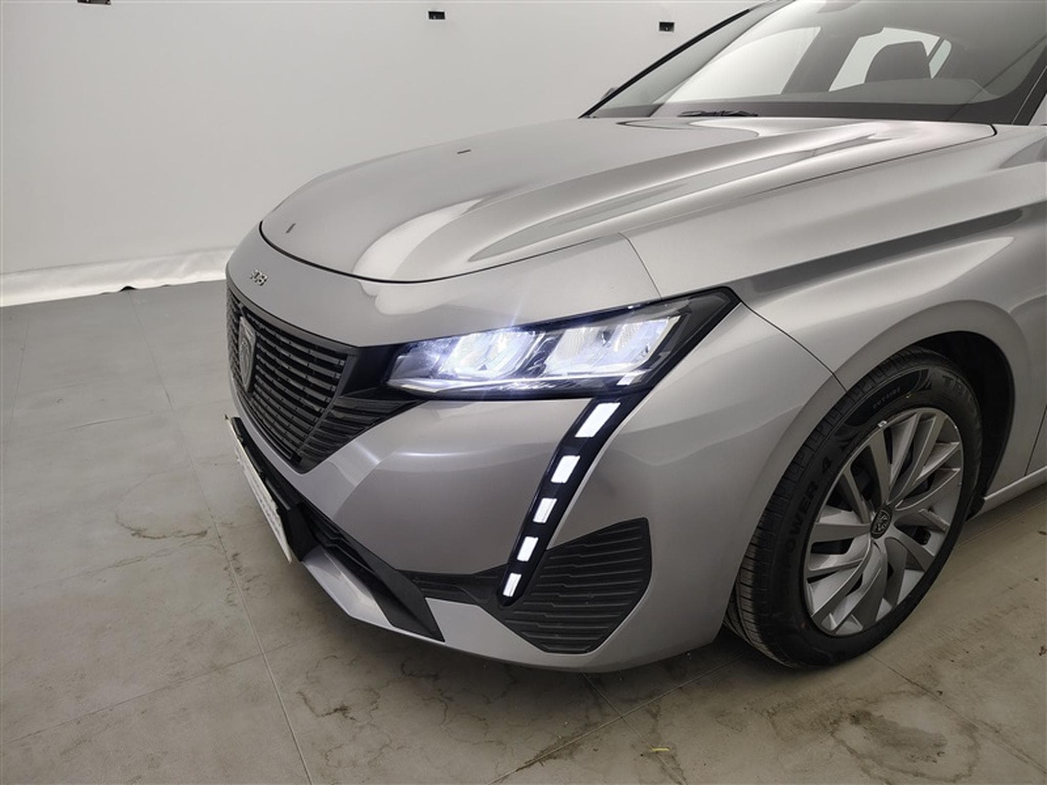 Peugeot 308 1.2 PureTech110cv  Active Pack NAVI / FULL LED / PDC AR (2022) - Photo 15