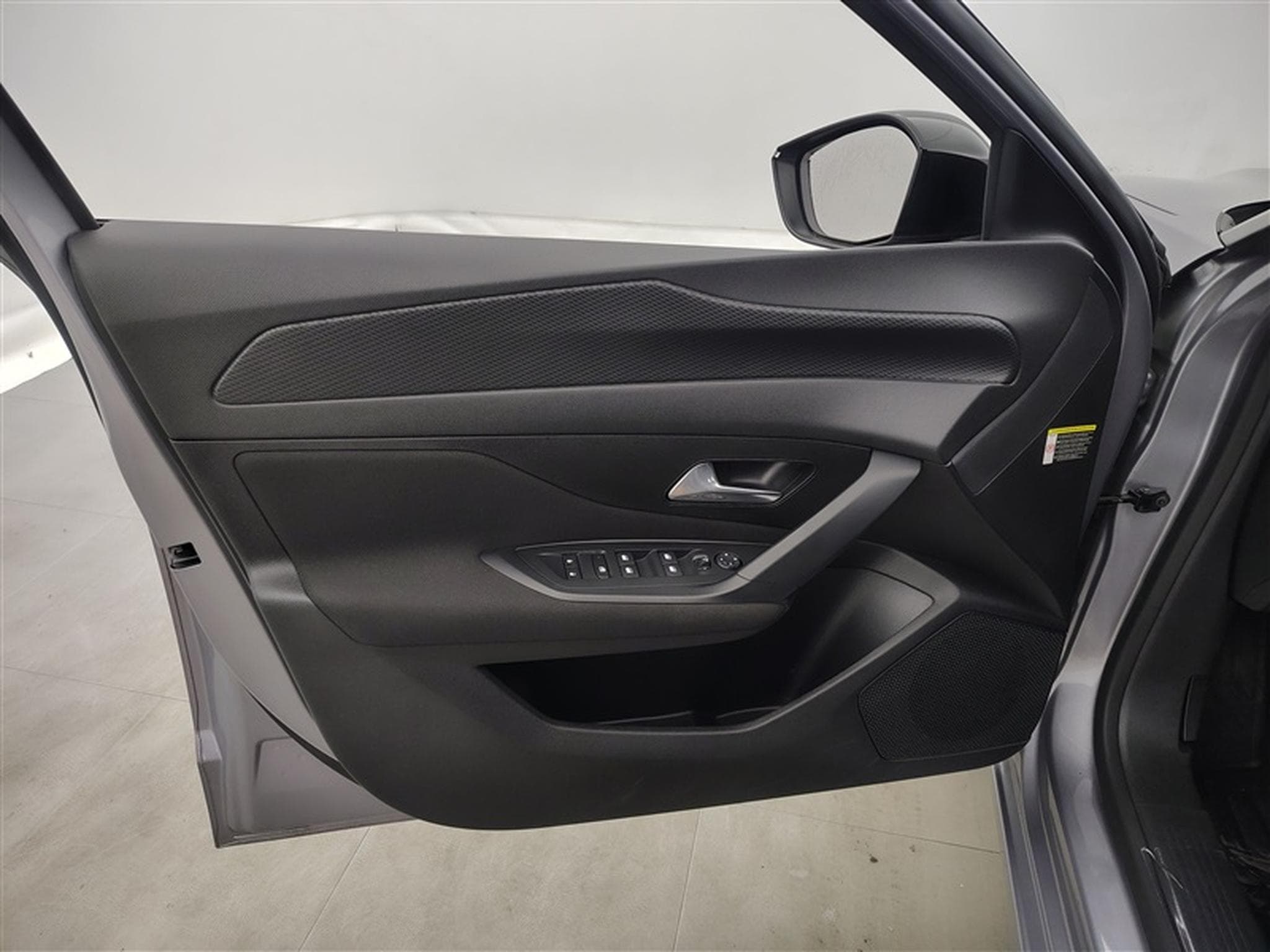 Peugeot 308 1.2 PureTech110cv  Active Pack NAVI / FULL LED / PDC AR (2022) - Photo 17