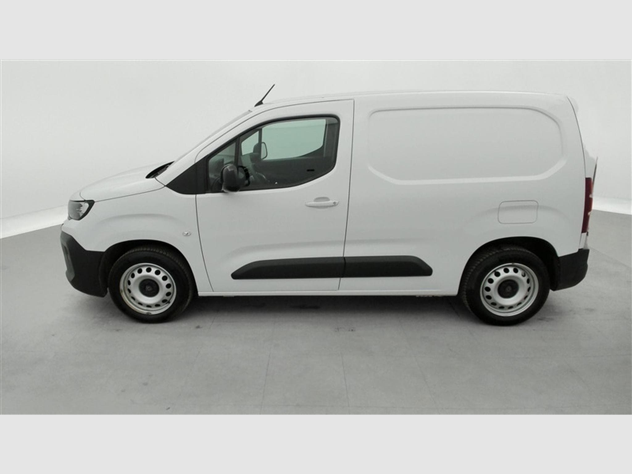 Peugeot Partner 1.5 BlueHDi L1 STD Light S/S (2024) - Foto 3