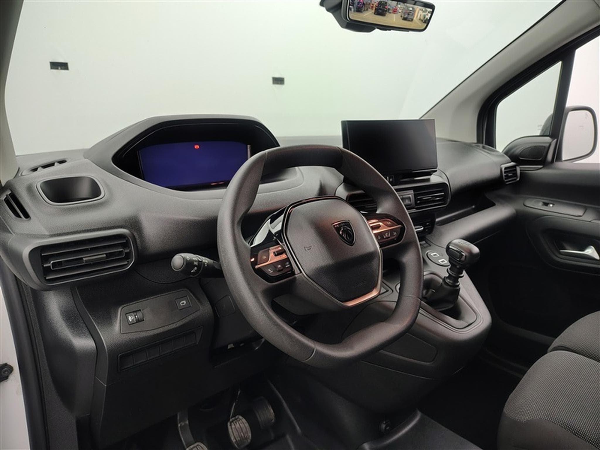 Peugeot Partner 1.5 BlueHDi L1 STD Light S/S (2024) - Foto 8