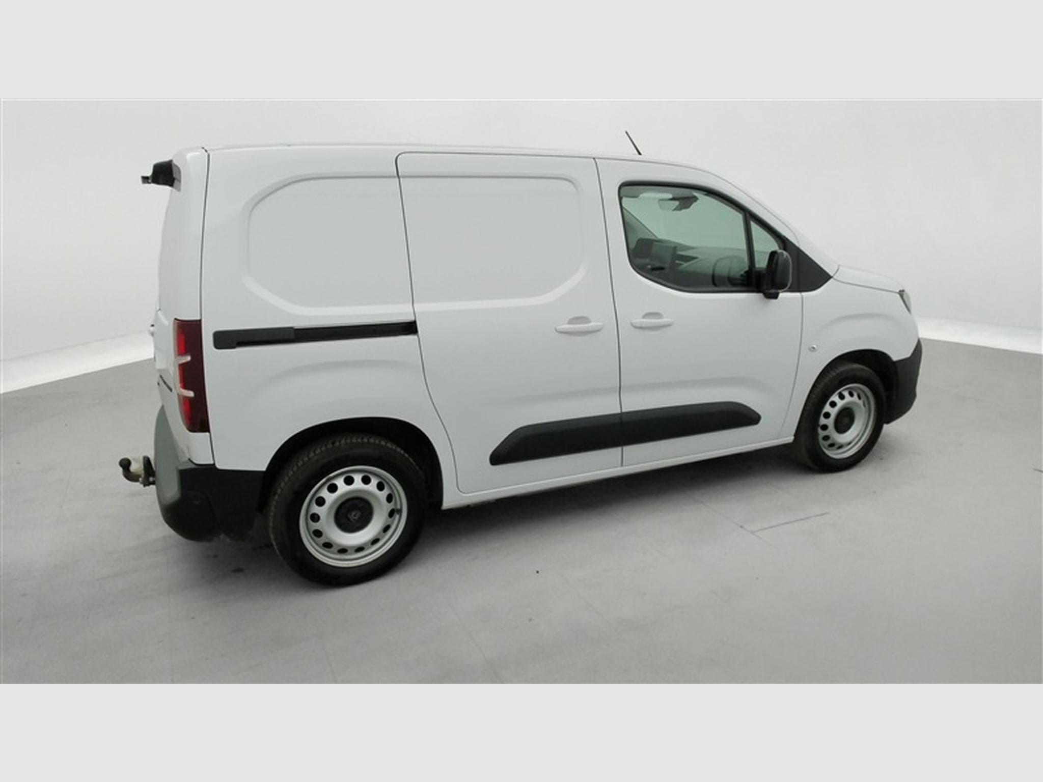 Peugeot Partner 1.5 BlueHDi L1 STD Light S/S (2024) - Foto 25