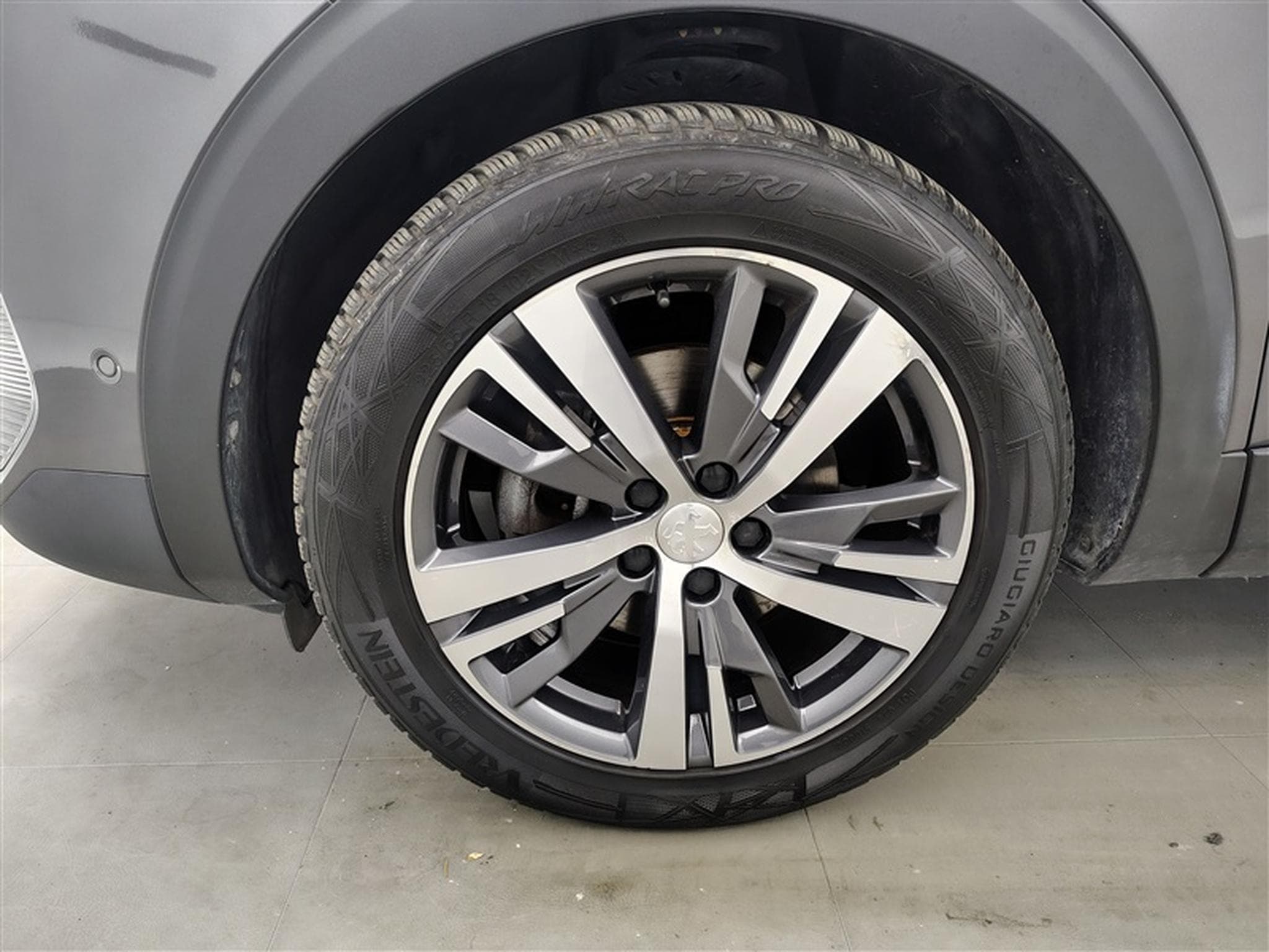 Peugeot 5008 1.2 PureTech 130cv EAT8 Allure  7Pl Navi / Led / PDC+Caméra (2021) - Photo 6